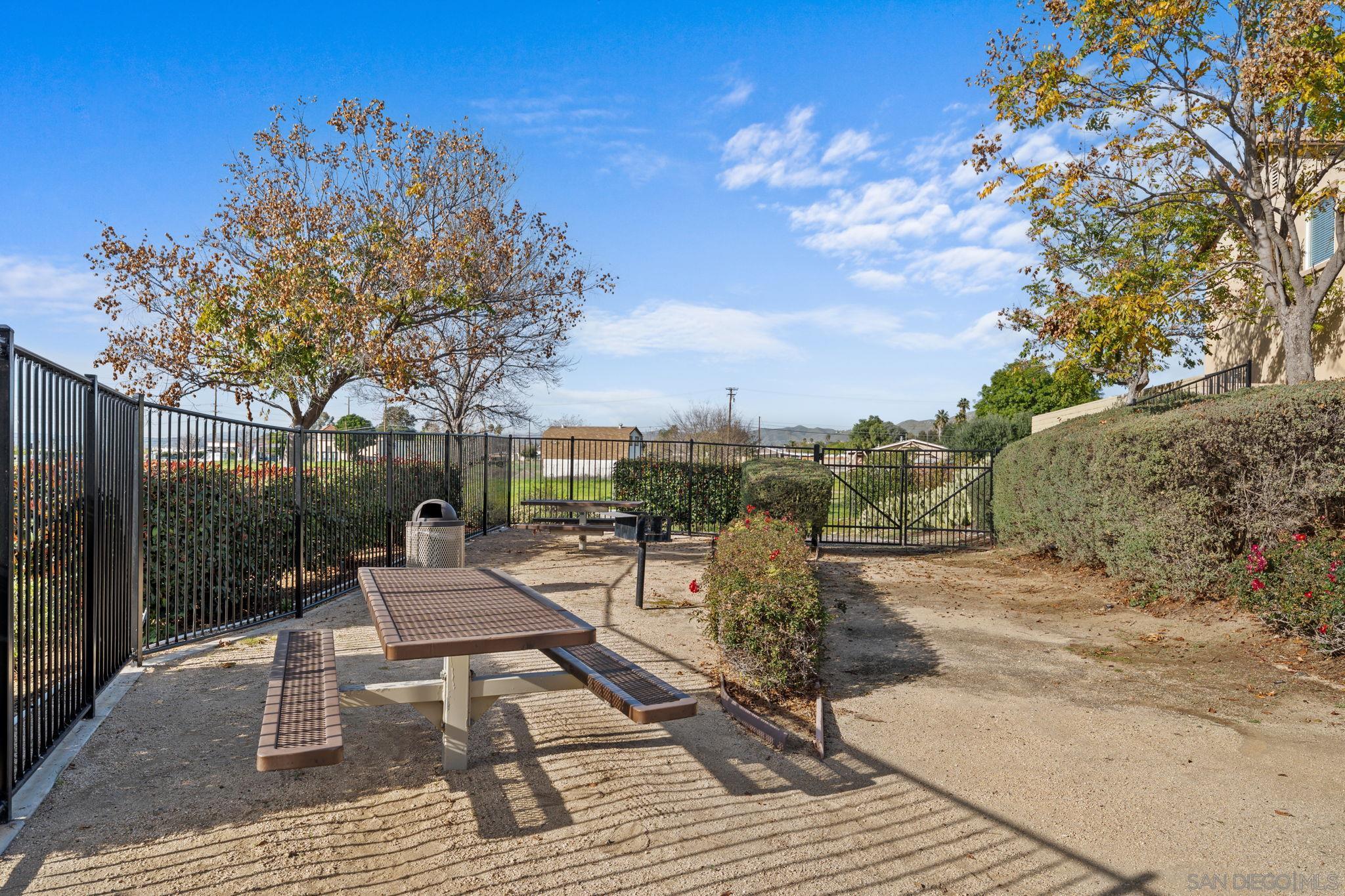 Detail Gallery Image 43 of 44 For 34081  Clovis Way, Wildomar,  CA 92595 - 4 Beds | 2/1 Baths