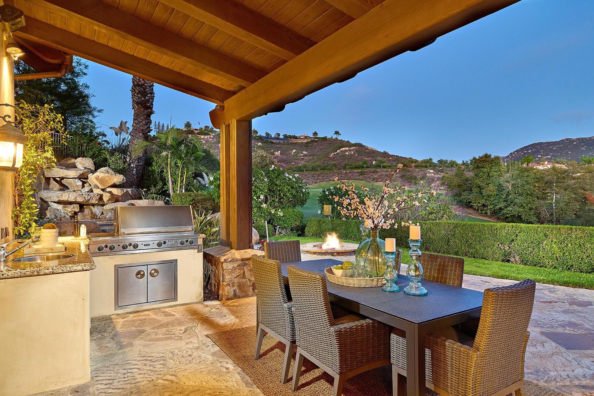 Detail Gallery Image 7 of 54 For 14155  Biscayne Pl, Poway,  CA 92064 - 7 Beds | 6/1 Baths