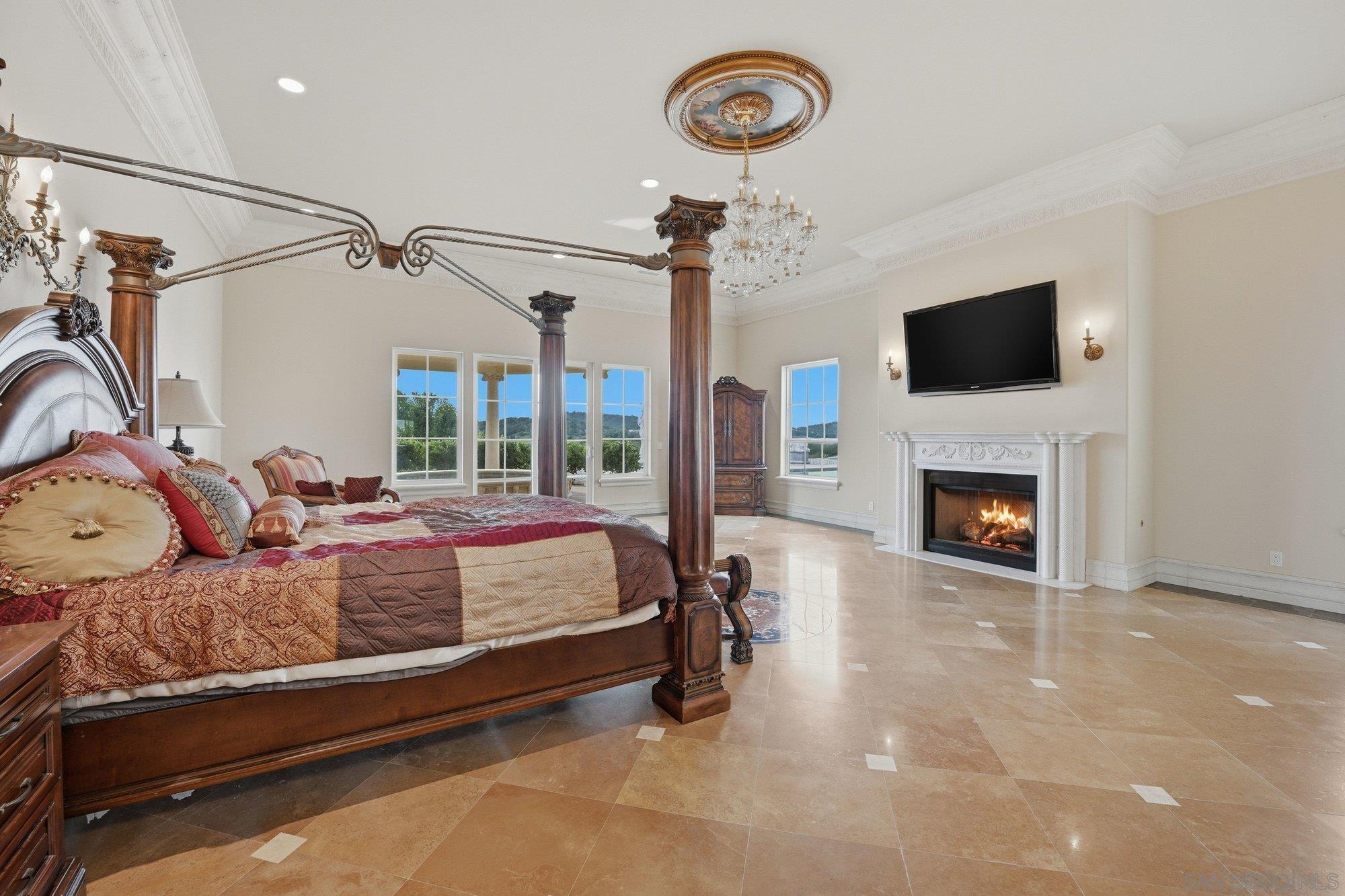 Detail Gallery Image 28 of 59 For 19319  Calle Juanito, Murrieta,  CA 92562 - 5 Beds | 5/3 Baths