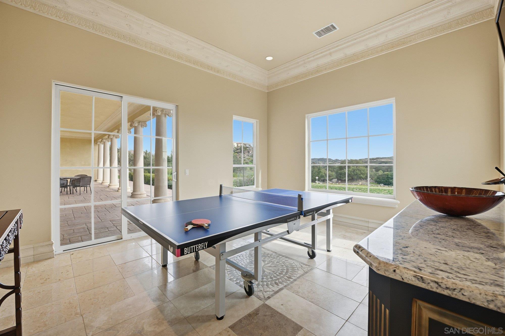 Detail Gallery Image 34 of 59 For 19319  Calle Juanito, Murrieta,  CA 92562 - 5 Beds | 5/3 Baths