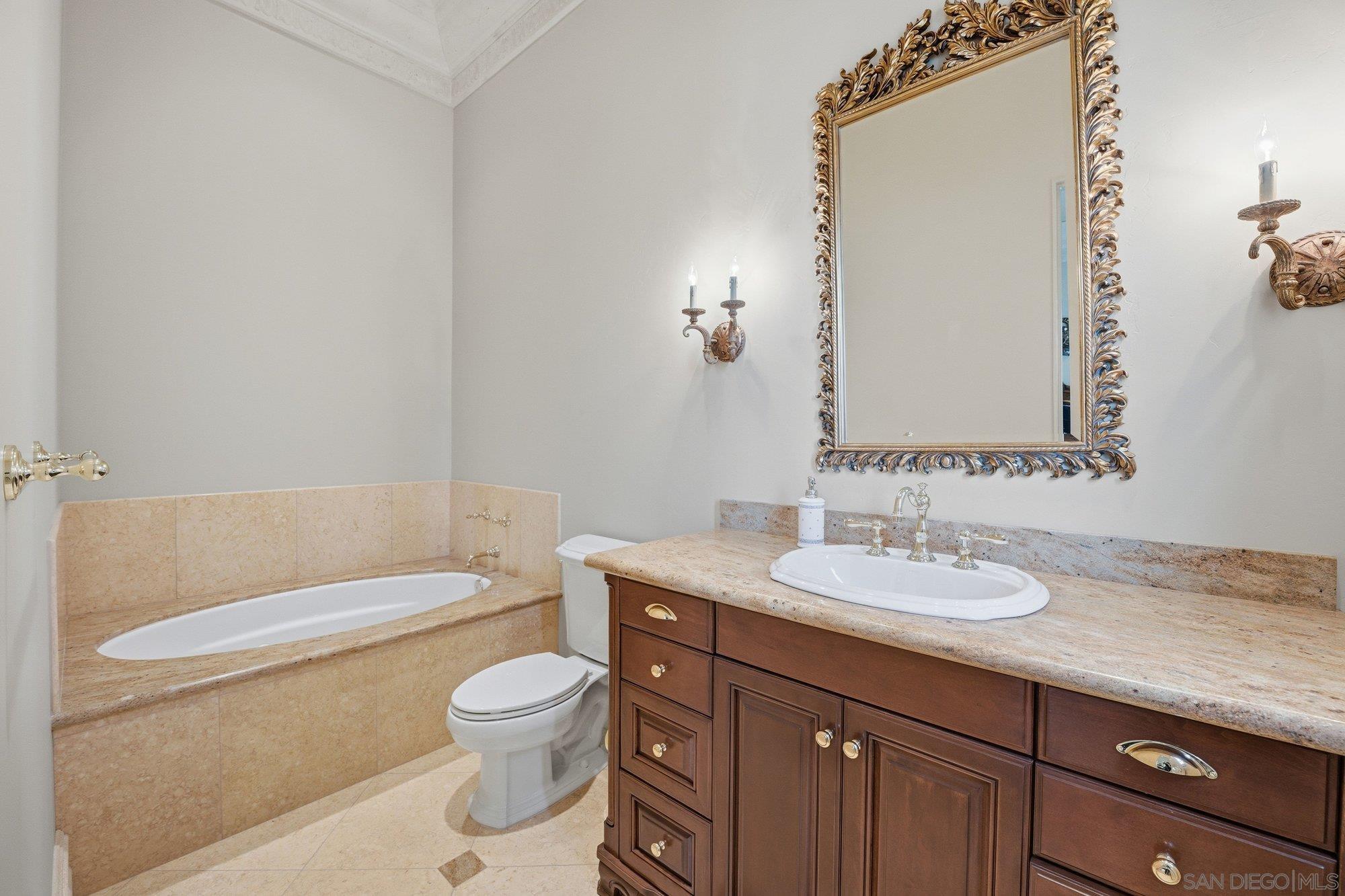 Detail Gallery Image 36 of 59 For 19319  Calle Juanito, Murrieta,  CA 92562 - 5 Beds | 5/3 Baths