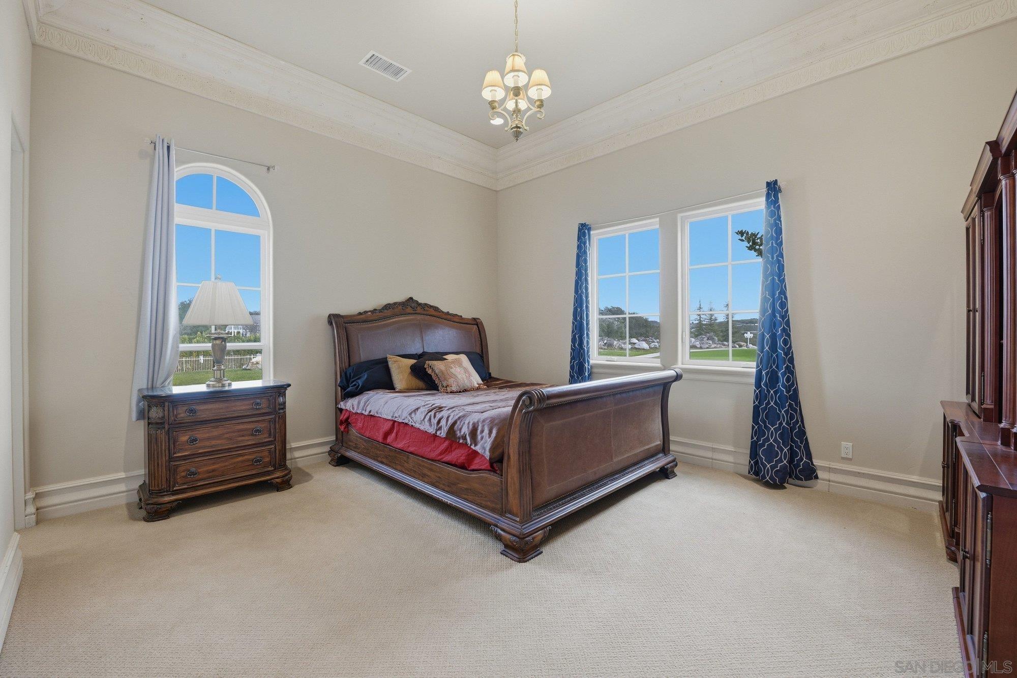 Detail Gallery Image 41 of 59 For 19319  Calle Juanito, Murrieta,  CA 92562 - 5 Beds | 5/3 Baths