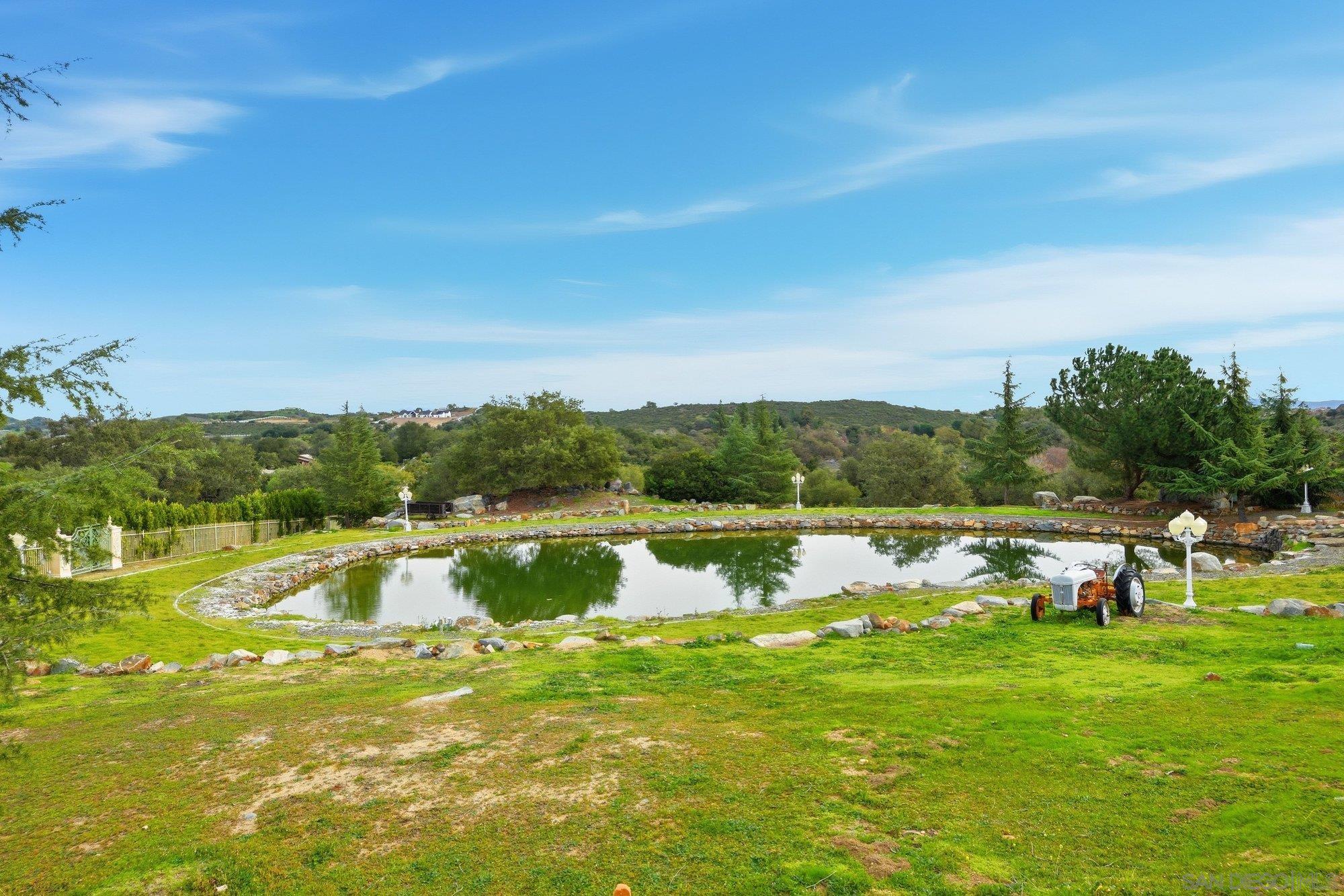 Detail Gallery Image 52 of 59 For 19319  Calle Juanito, Murrieta,  CA 92562 - 5 Beds | 5/3 Baths