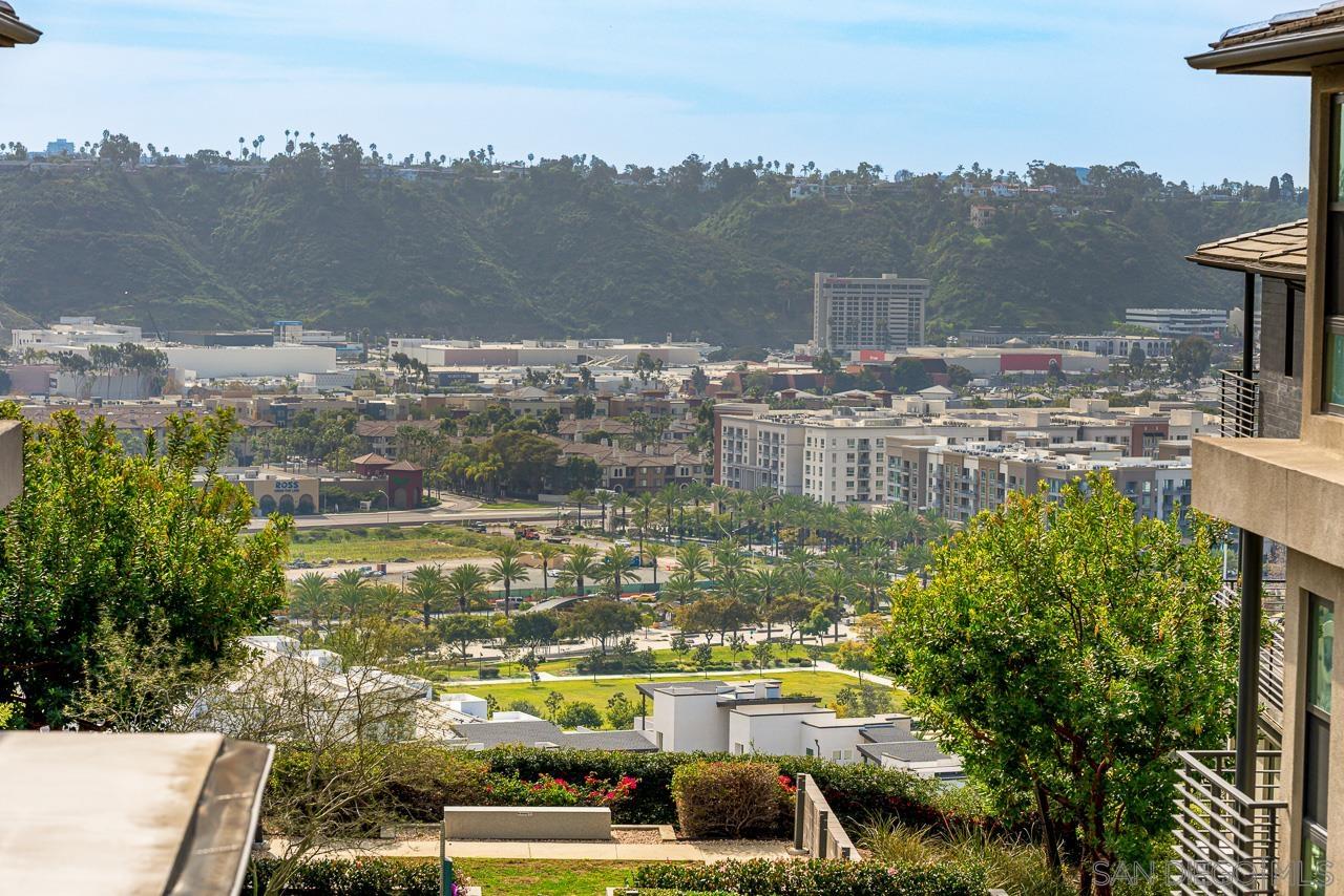 Detail Gallery Image 18 of 71 For 2776  via Alta Pl, San Diego,  CA 92108 - 3 Beds | 3 Baths