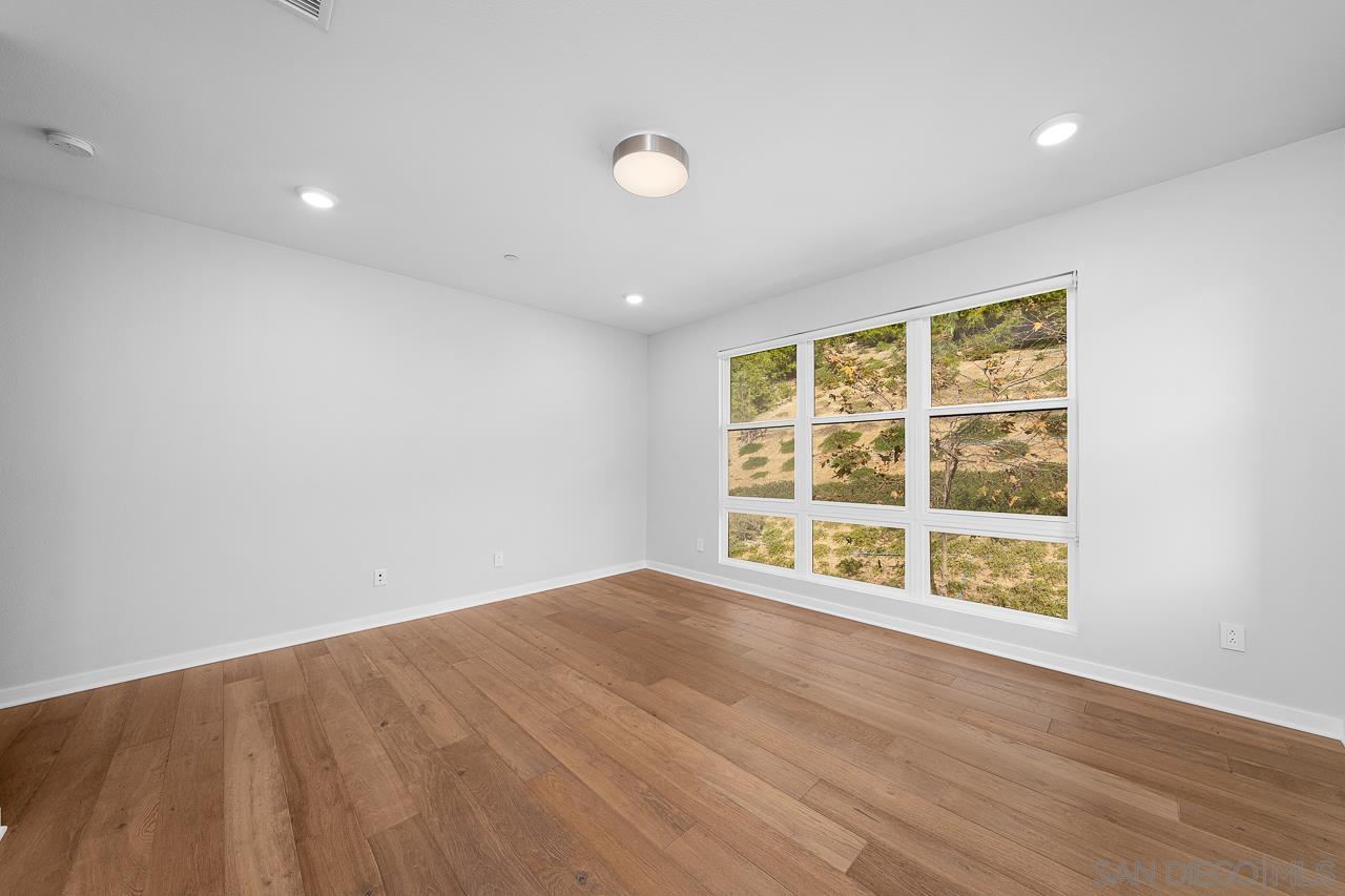 Detail Gallery Image 19 of 69 For 2776  via Alta Pl, San Diego,  CA 92108 - 3 Beds | 3 Baths