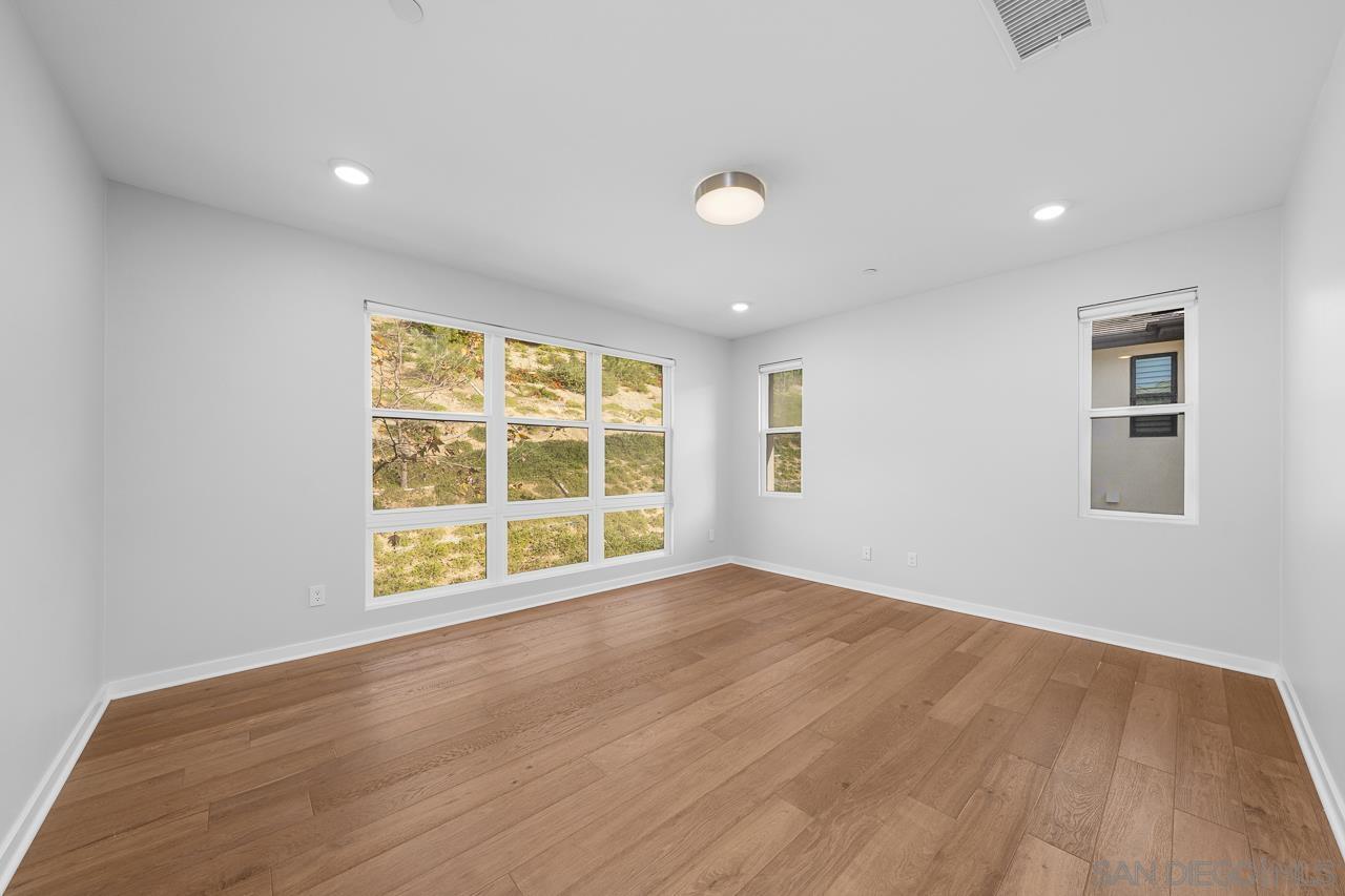 Detail Gallery Image 20 of 71 For 2776  via Alta Pl, San Diego,  CA 92108 - 3 Beds | 3 Baths