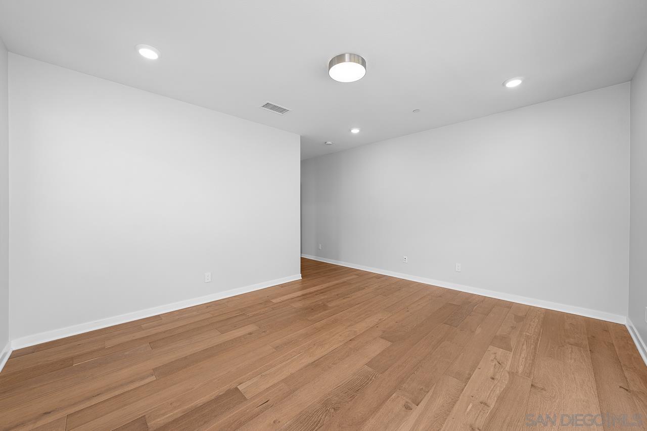 Detail Gallery Image 20 of 69 For 2776  via Alta Pl, San Diego,  CA 92108 - 3 Beds | 3 Baths