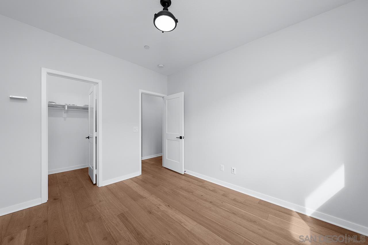 Detail Gallery Image 32 of 71 For 2776  via Alta Pl, San Diego,  CA 92108 - 3 Beds | 3 Baths