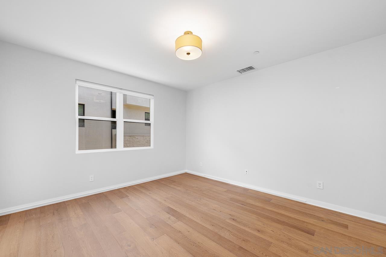 Detail Gallery Image 37 of 69 For 2776  via Alta Pl, San Diego,  CA 92108 - 3 Beds | 3 Baths