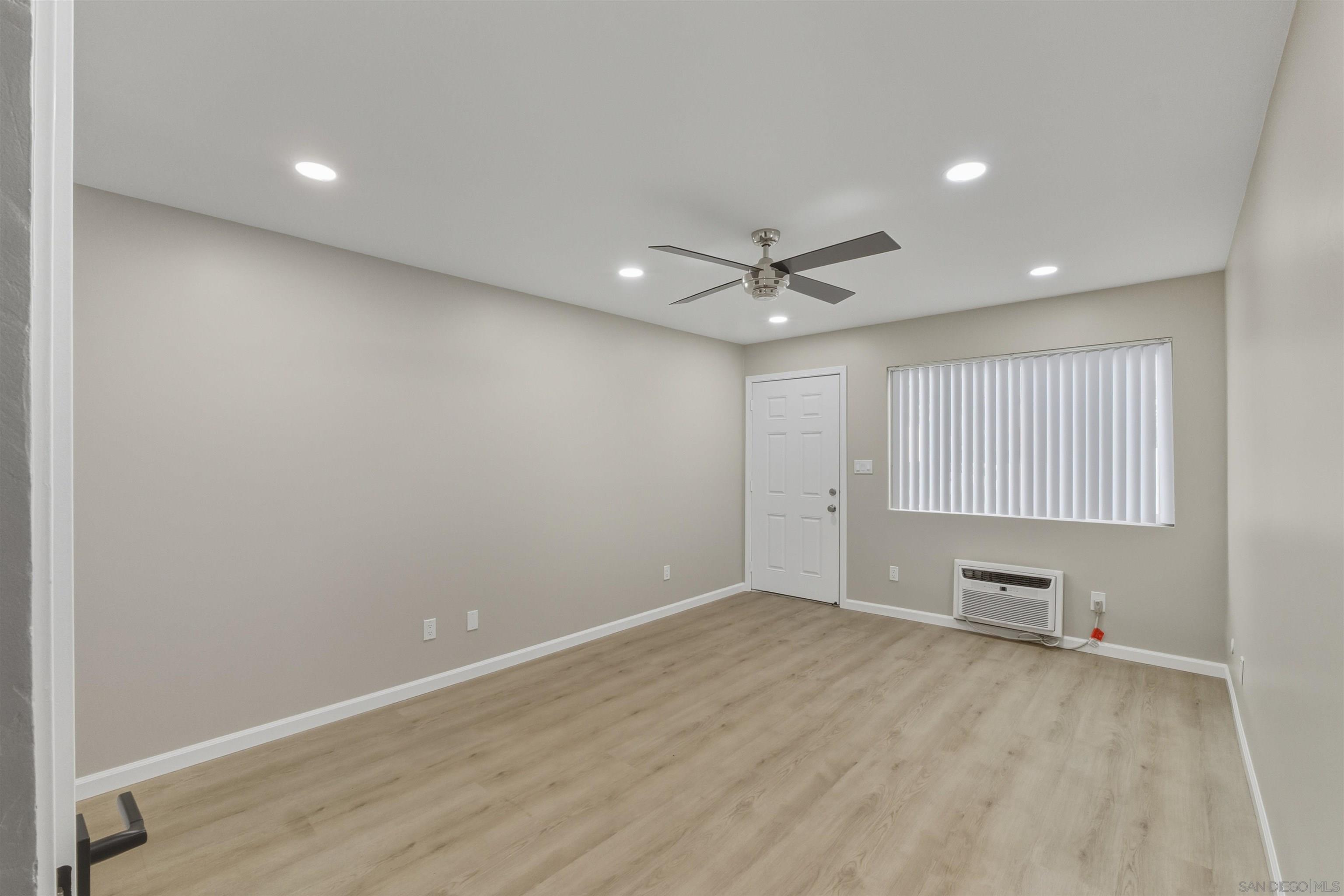 Detail Gallery Image 6 of 21 For 7125  Waite Drive, La Mesa,  CA 91941 - – Beds | – Baths