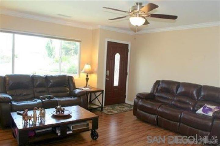 Detail Gallery Image 4 of 15 For 804 W 7th Avenue, Escondido,  CA 92025 - 4 Beds | 2/1 Baths