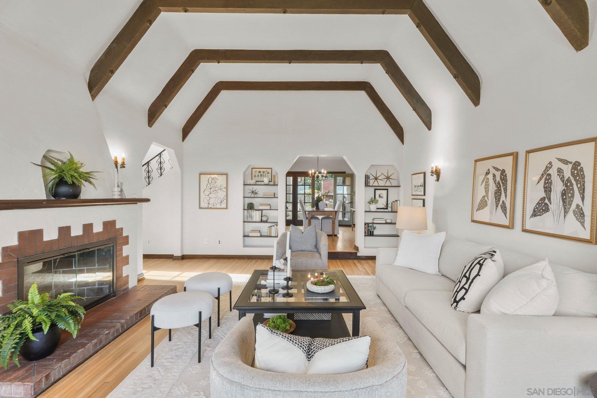 Detail Gallery Image 7 of 50 For 3638  Plumosa Drive, San Diego,  CA 92106 - 5 Beds | 2 Baths