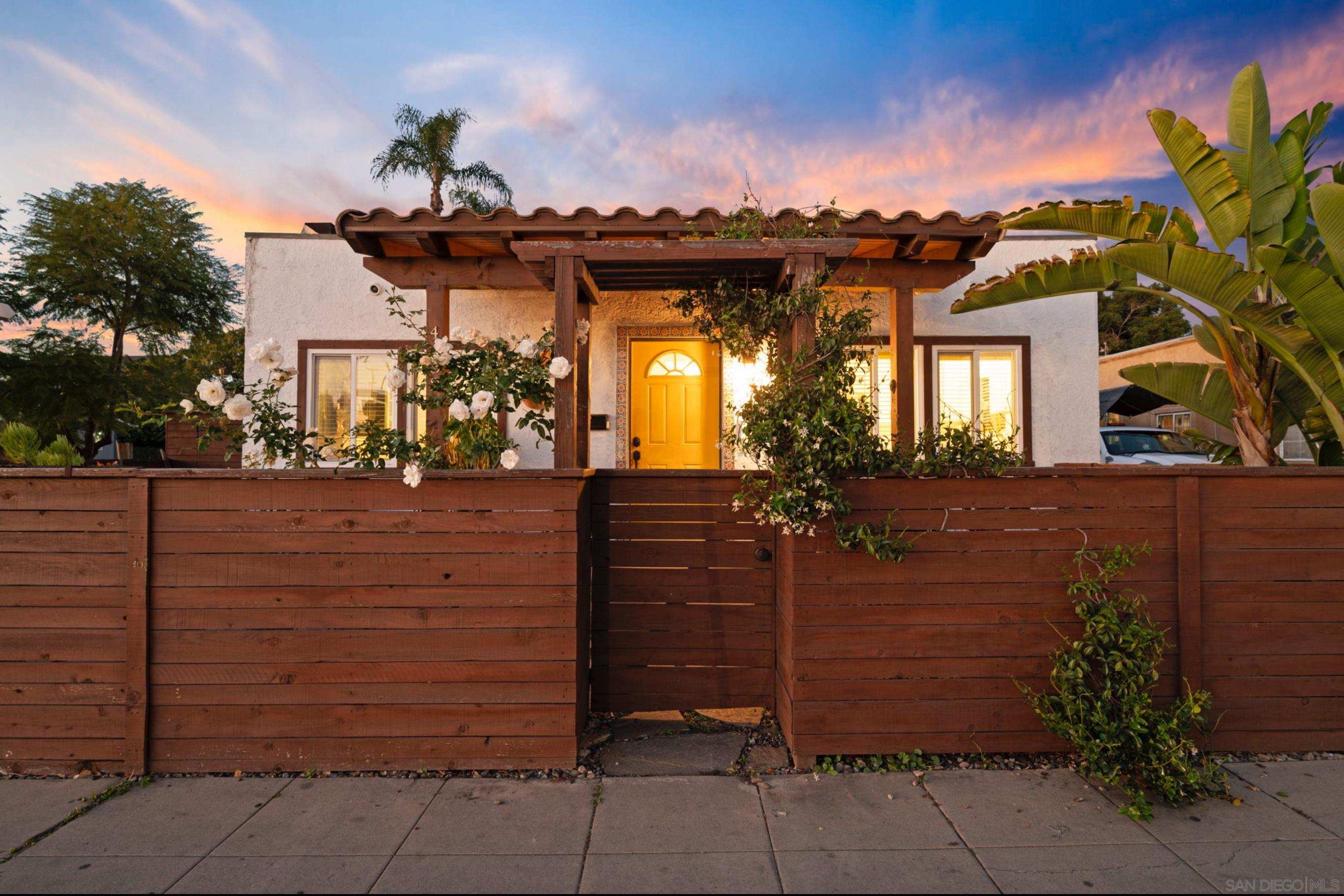 Detail Gallery Image 3 of 43 For 4152  Orange Ave, San Diego,  CA 92105 - 3 Beds | 2 Baths