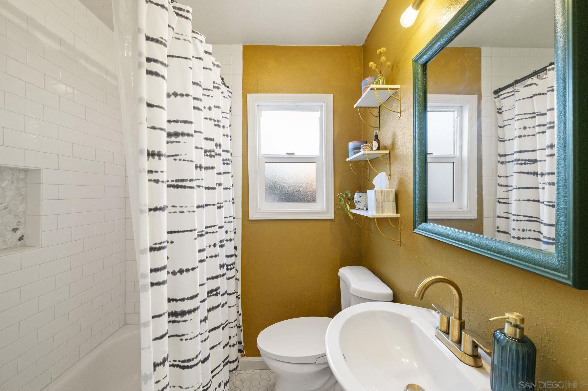 Detail Gallery Image 24 of 43 For 4152  Orange Ave, San Diego,  CA 92105 - 3 Beds | 2 Baths