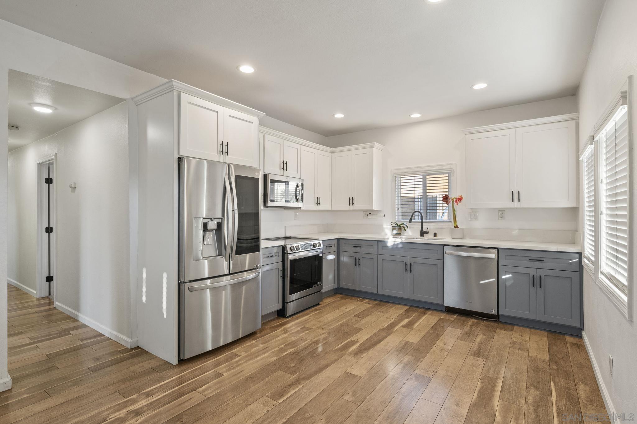 Detail Gallery Image 6 of 43 For 4152  Orange Ave, San Diego,  CA 92105 - 3 Beds | 2 Baths