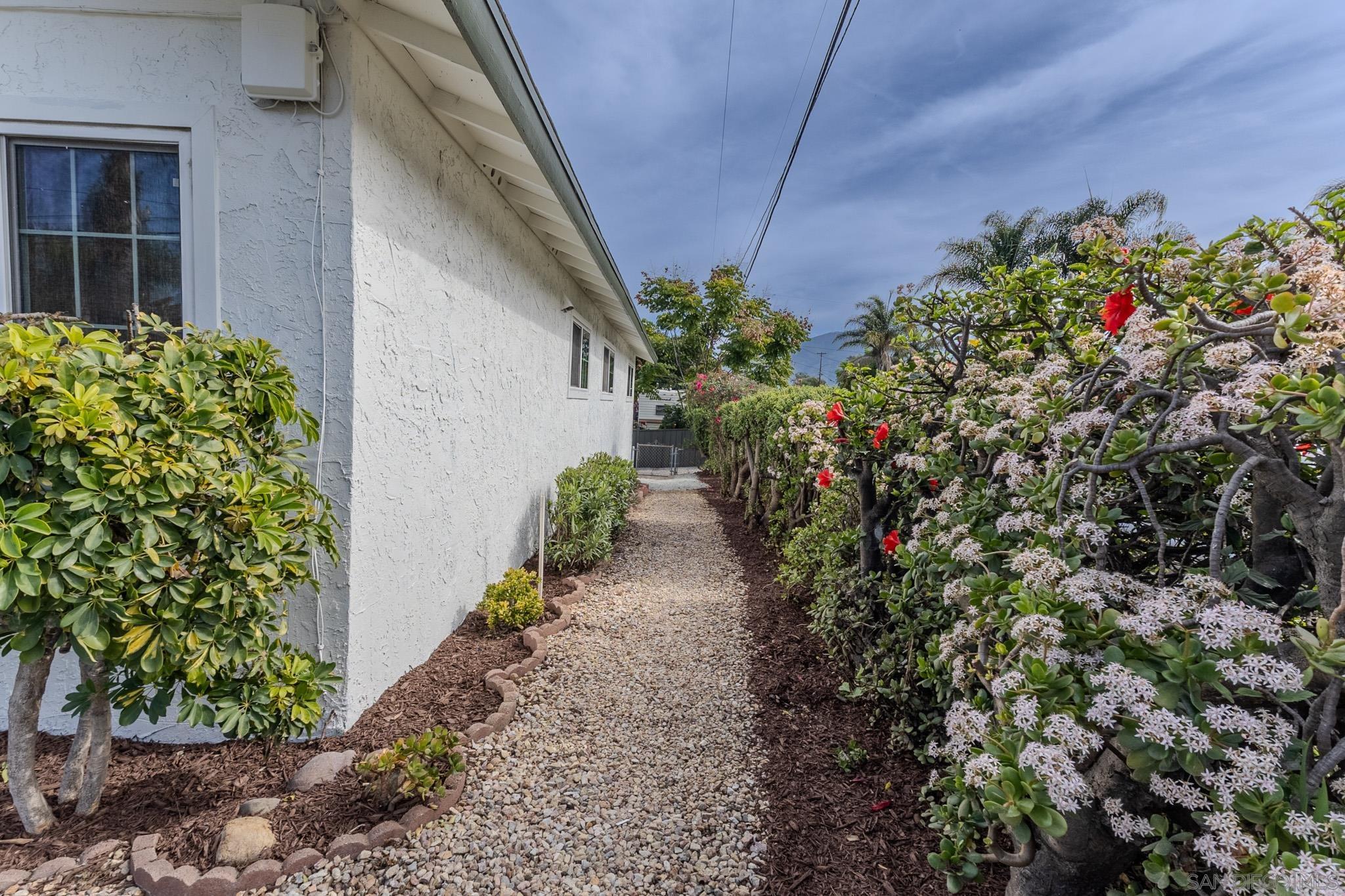 Detail Gallery Image 5 of 25 For 731  Pecos Street, Spring Valley,  CA 91977 - 3 Beds | 2 Baths