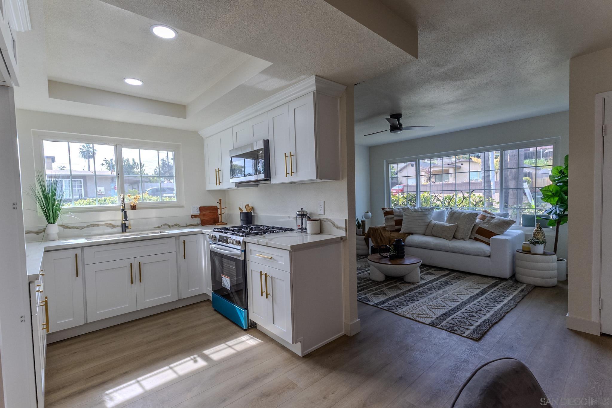 Detail Gallery Image 6 of 25 For 731  Pecos Street, Spring Valley,  CA 91977 - 3 Beds | 2 Baths