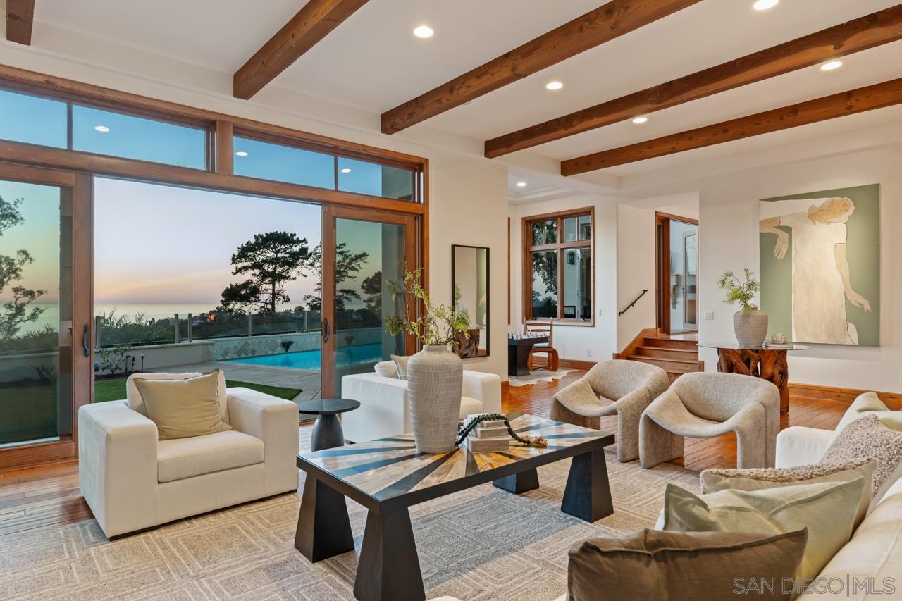 Detail Gallery Image 14 of 69 For 8080  La Jolla Scenic Dr N, La Jolla,  CA 92037 - 5 Beds | 4/1 Baths