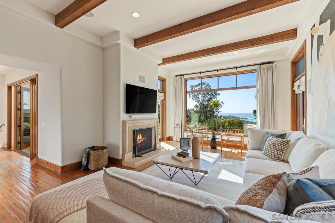 Detail Gallery Image 26 of 69 For 8080  La Jolla Scenic Dr N, La Jolla,  CA 92037 - 5 Beds | 4/1 Baths