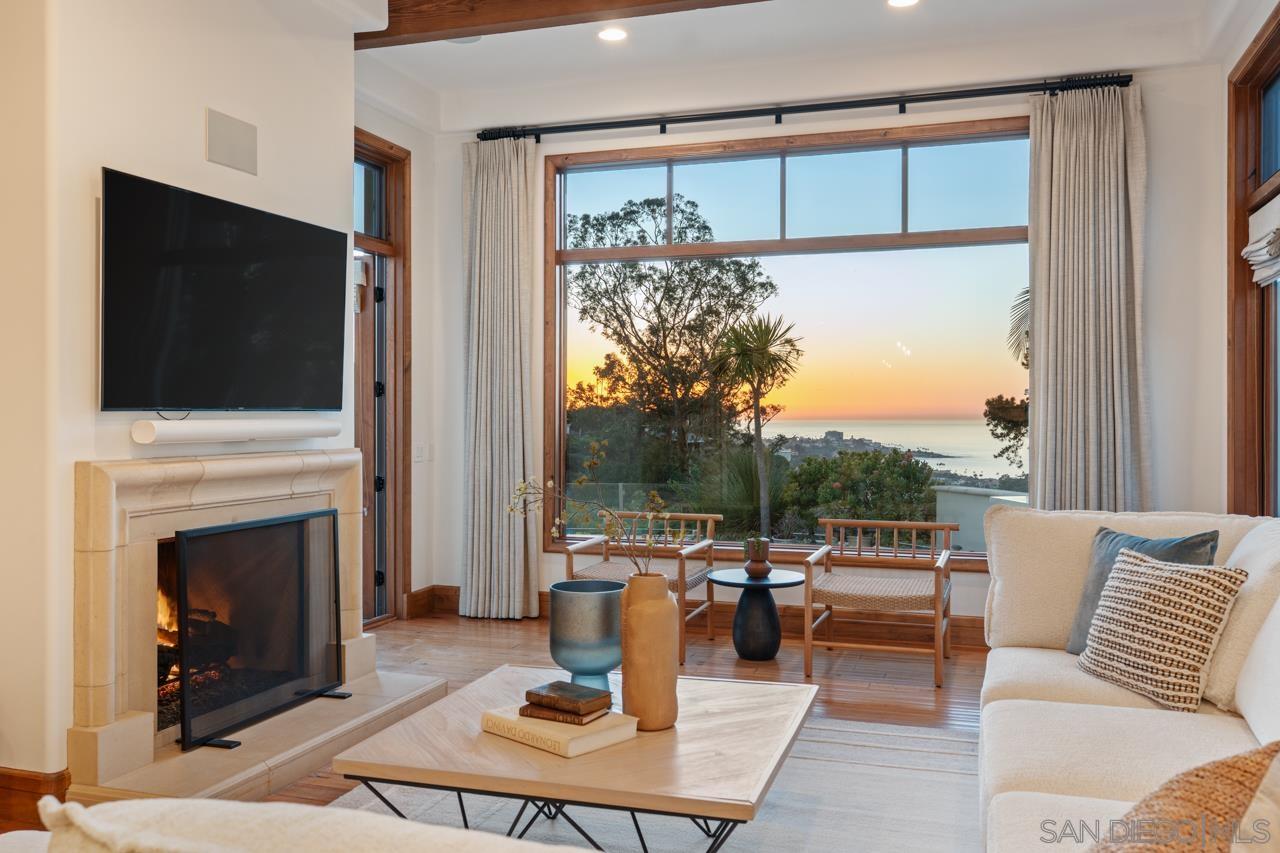 Detail Gallery Image 28 of 69 For 8080  La Jolla Scenic Dr N, La Jolla,  CA 92037 - 5 Beds | 4/1 Baths