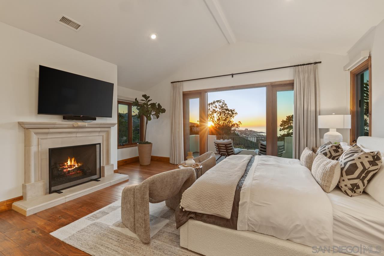 Detail Gallery Image 40 of 69 For 8080  La Jolla Scenic Dr N, La Jolla,  CA 92037 - 5 Beds | 4/1 Baths