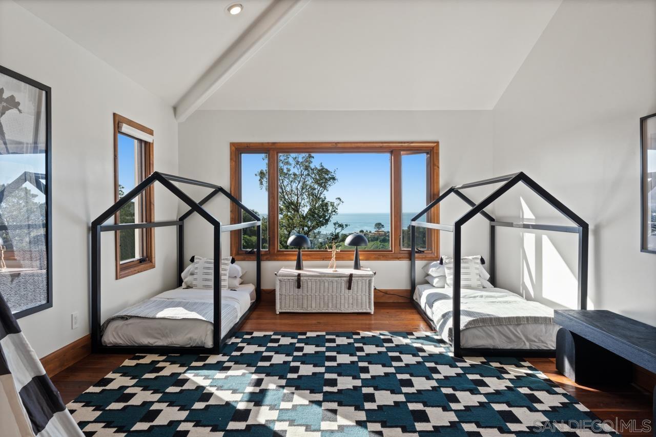 Detail Gallery Image 57 of 69 For 8080  La Jolla Scenic Dr N, La Jolla,  CA 92037 - 5 Beds | 4/1 Baths