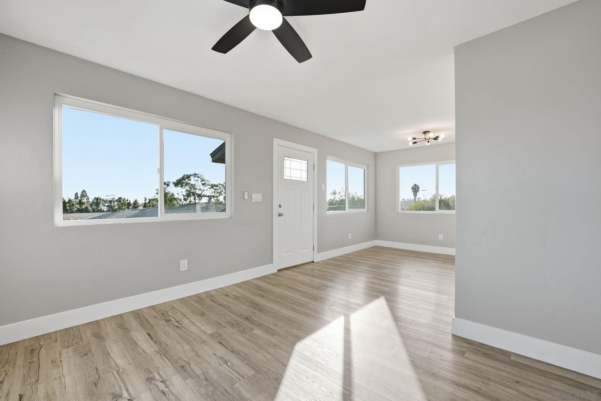 Detail Gallery Image 11 of 34 For 204-12 S Pardee, San Diego,  CA 92113 - – Beds | – Baths