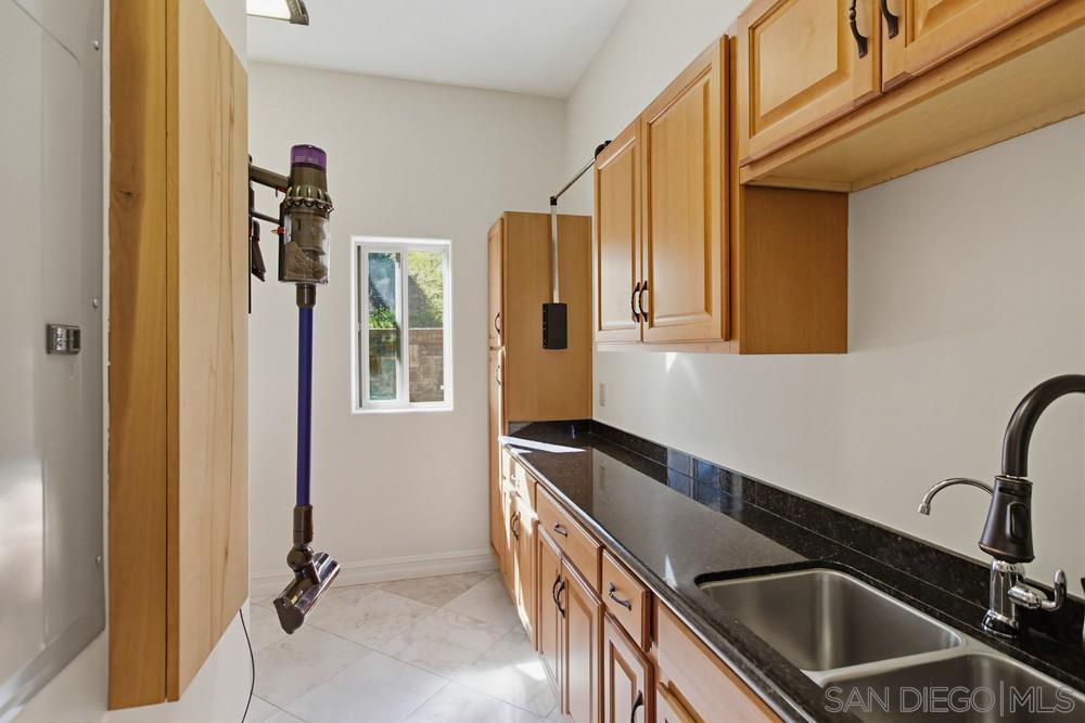 Detail Gallery Image 25 of 75 For 11558  Creek, Poway,  CA 92064 - 5 Beds | 4/1 Baths