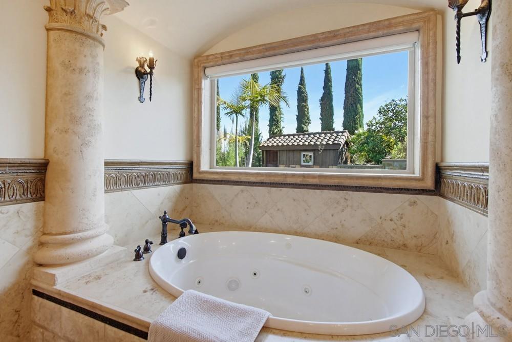 Detail Gallery Image 58 of 75 For 11558  Creek, Poway,  CA 92064 - 5 Beds | 4/1 Baths