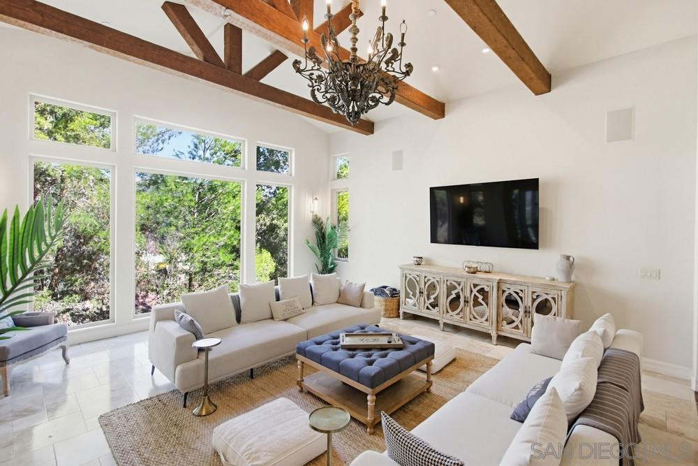 Detail Gallery Image 10 of 75 For 11558  Creek, Poway,  CA 92064 - 5 Beds | 4/1 Baths