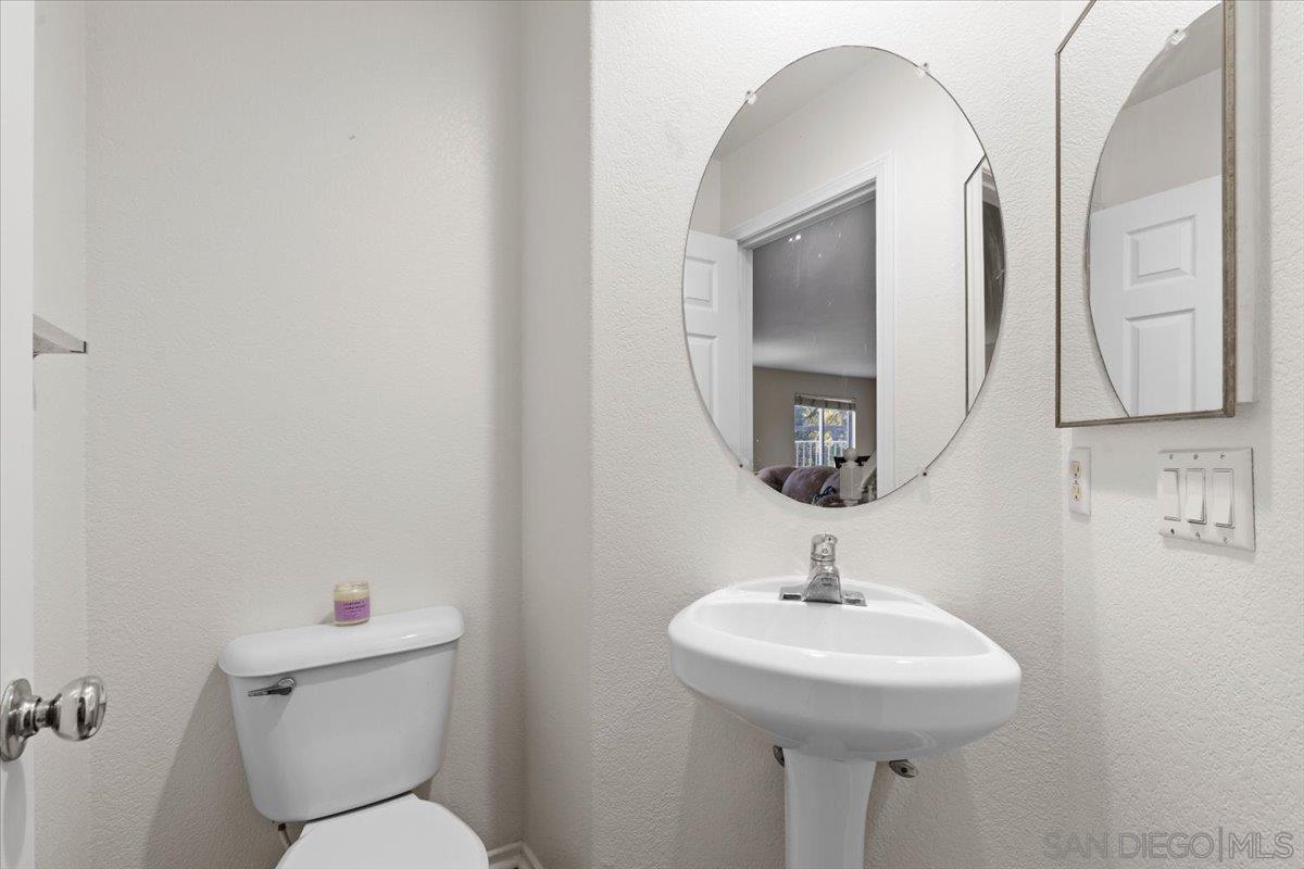 Detail Gallery Image 3 of 42 For 609  Jacks Creek Road, Escondido,  CA 92027 - 4 Beds | 2/1 Baths