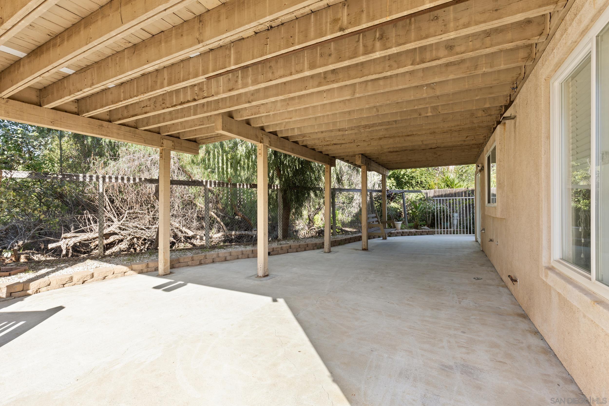 Detail Gallery Image 28 of 42 For 609  Jacks Creek Road, Escondido,  CA 92027 - 4 Beds | 2/1 Baths