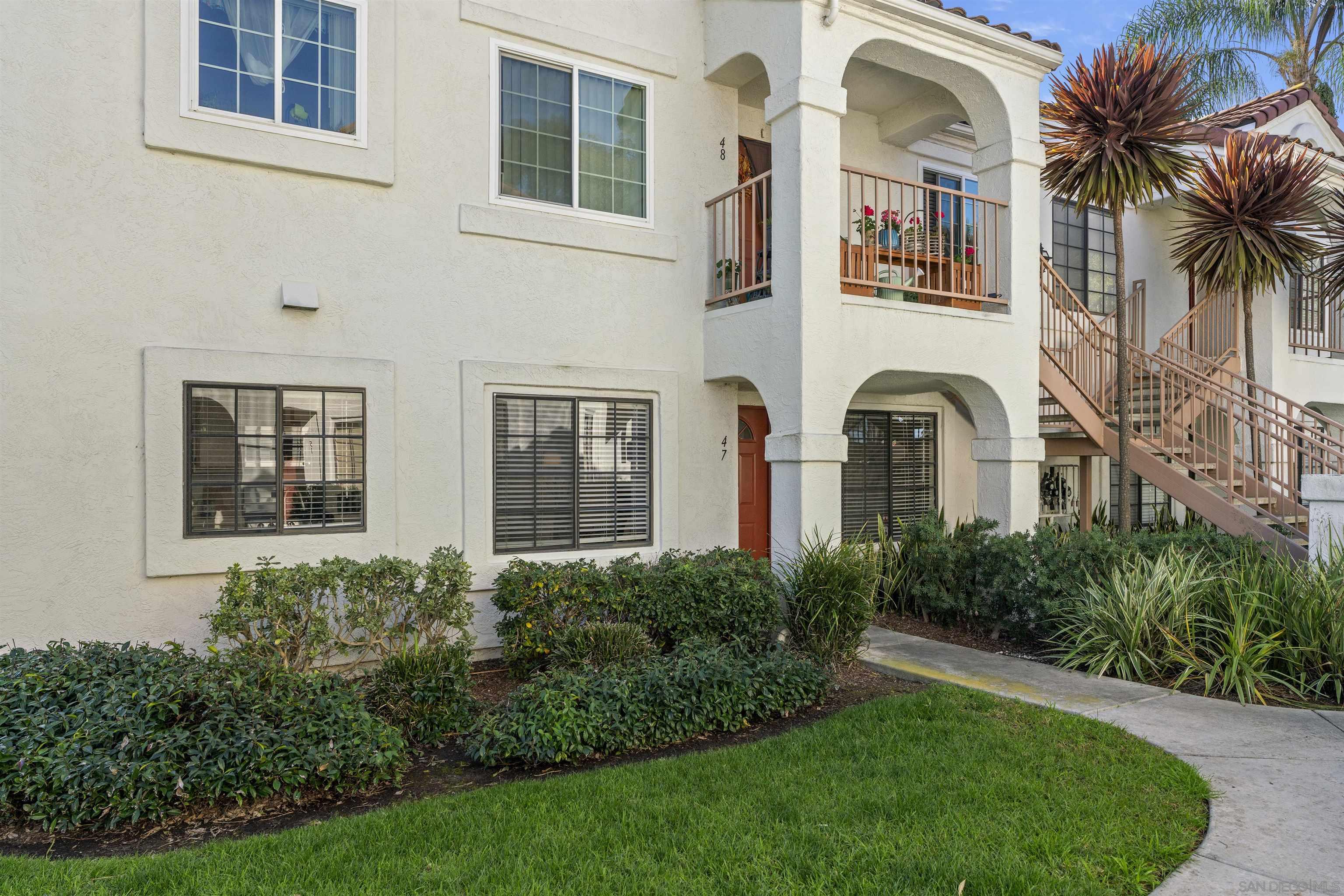 Detail Gallery Image 2 of 60 For 13340  Caminito Ciera  #47,  San Diego,  CA 92129 - 2 Beds | 2 Baths