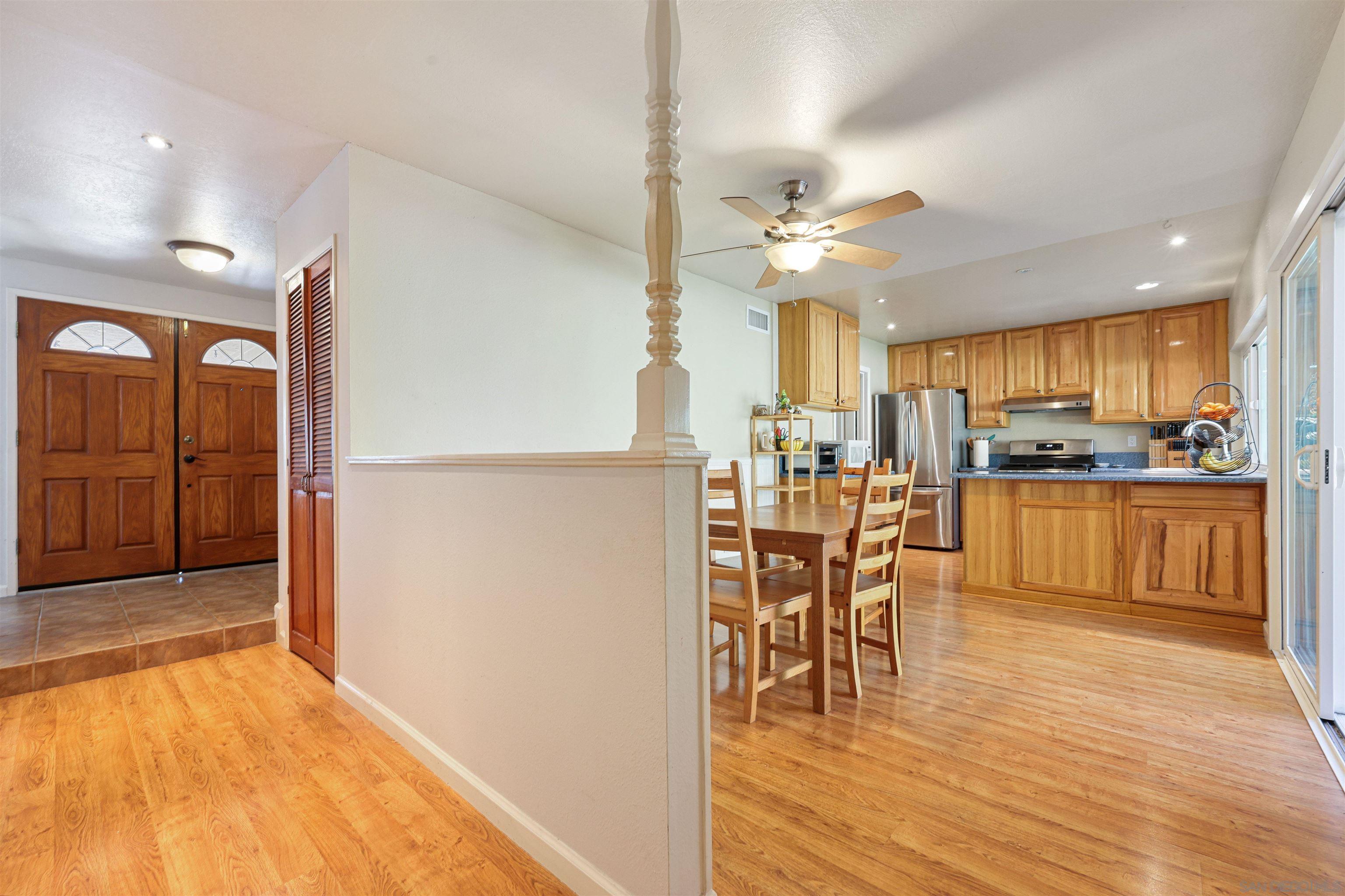 Detail Gallery Image 11 of 26 For 9916  Cardoza Dr, Santee,  CA 92071 - 3 Beds | 2 Baths