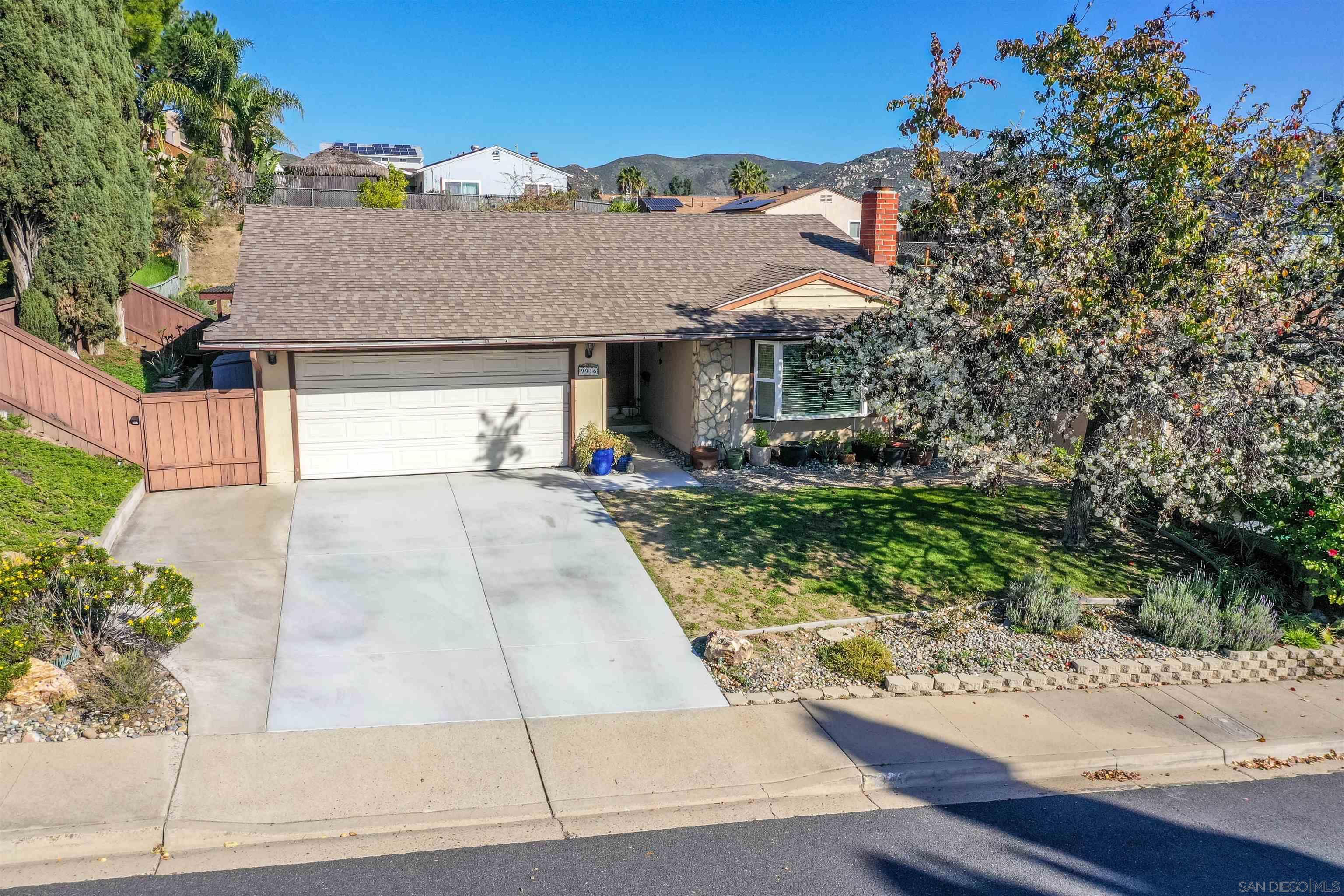 Detail Gallery Image 19 of 26 For 9916  Cardoza Dr, Santee,  CA 92071 - 3 Beds | 2 Baths