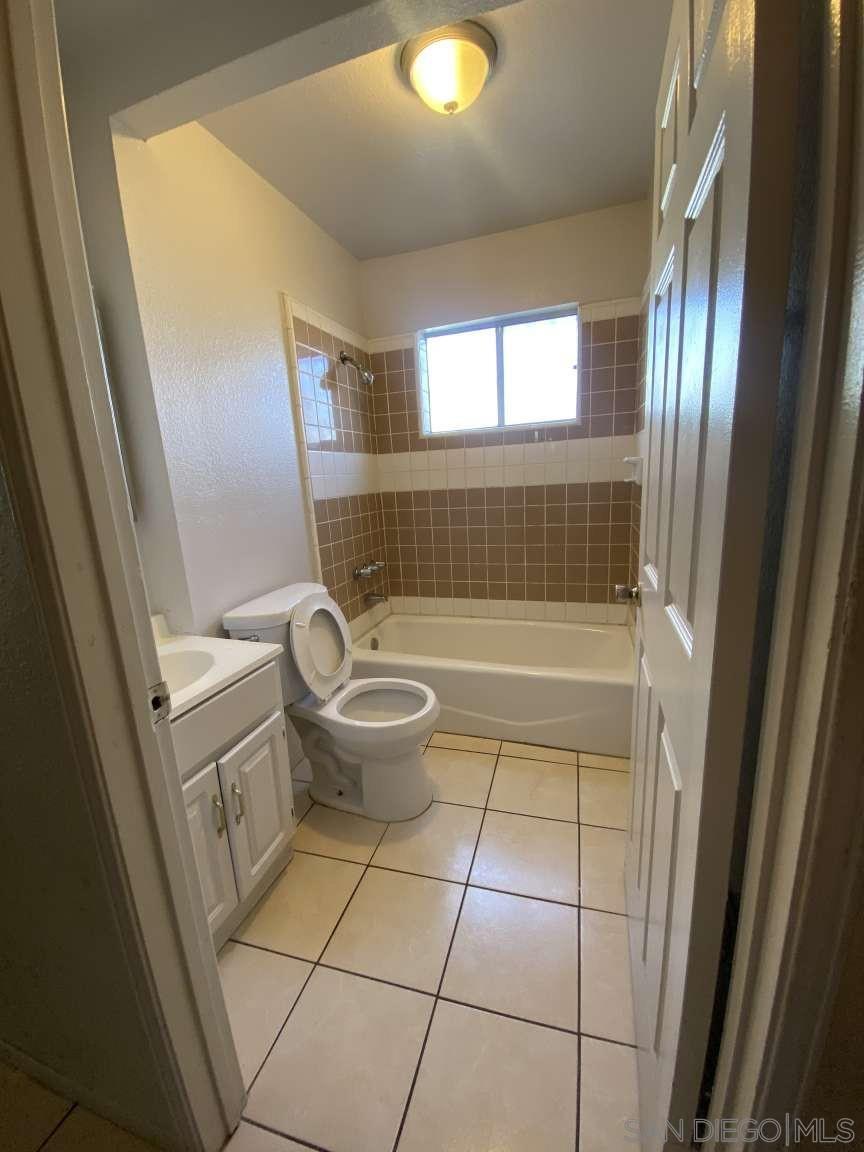 Detail Gallery Image 16 of 26 For 1202 E 76th St, Los Angeles,  CA 90001 - – Beds | – Baths