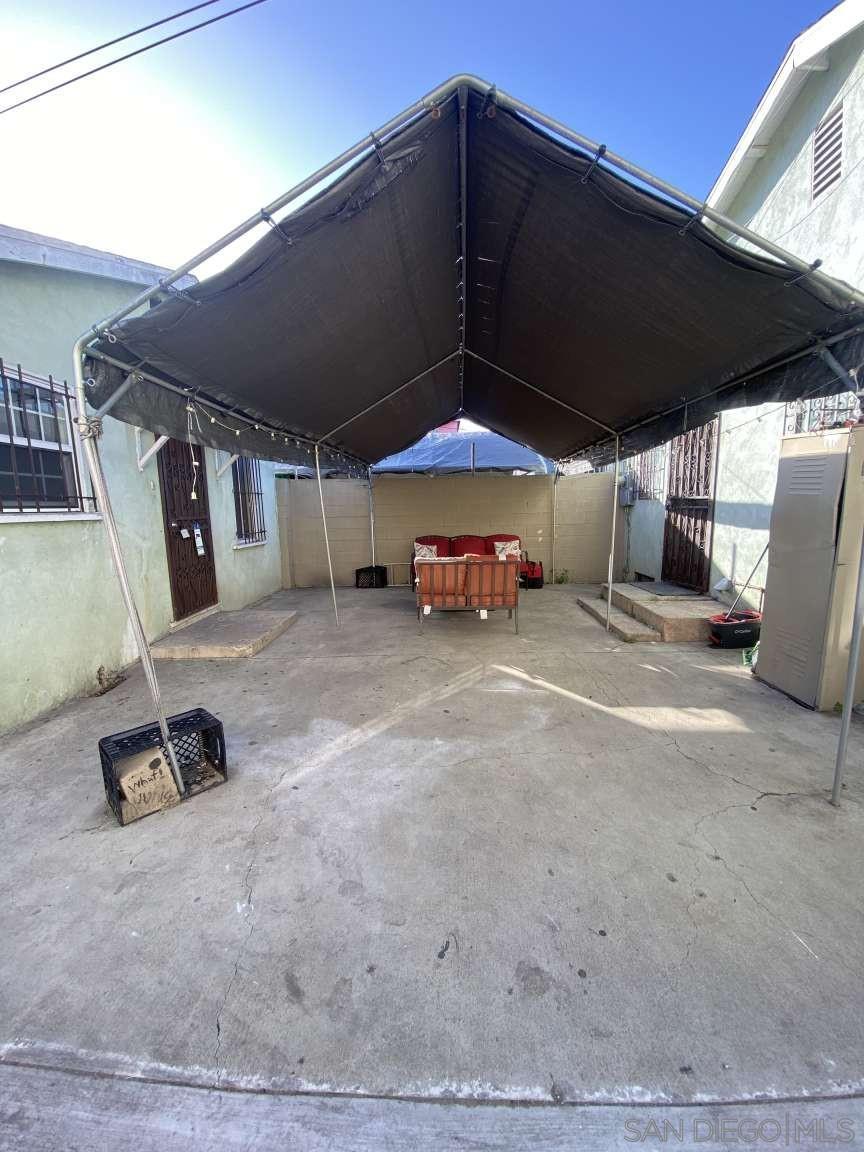 Detail Gallery Image 28 of 28 For 1202 E E 76th St, Los Angeles,  CA 90001 - – Beds | – Baths