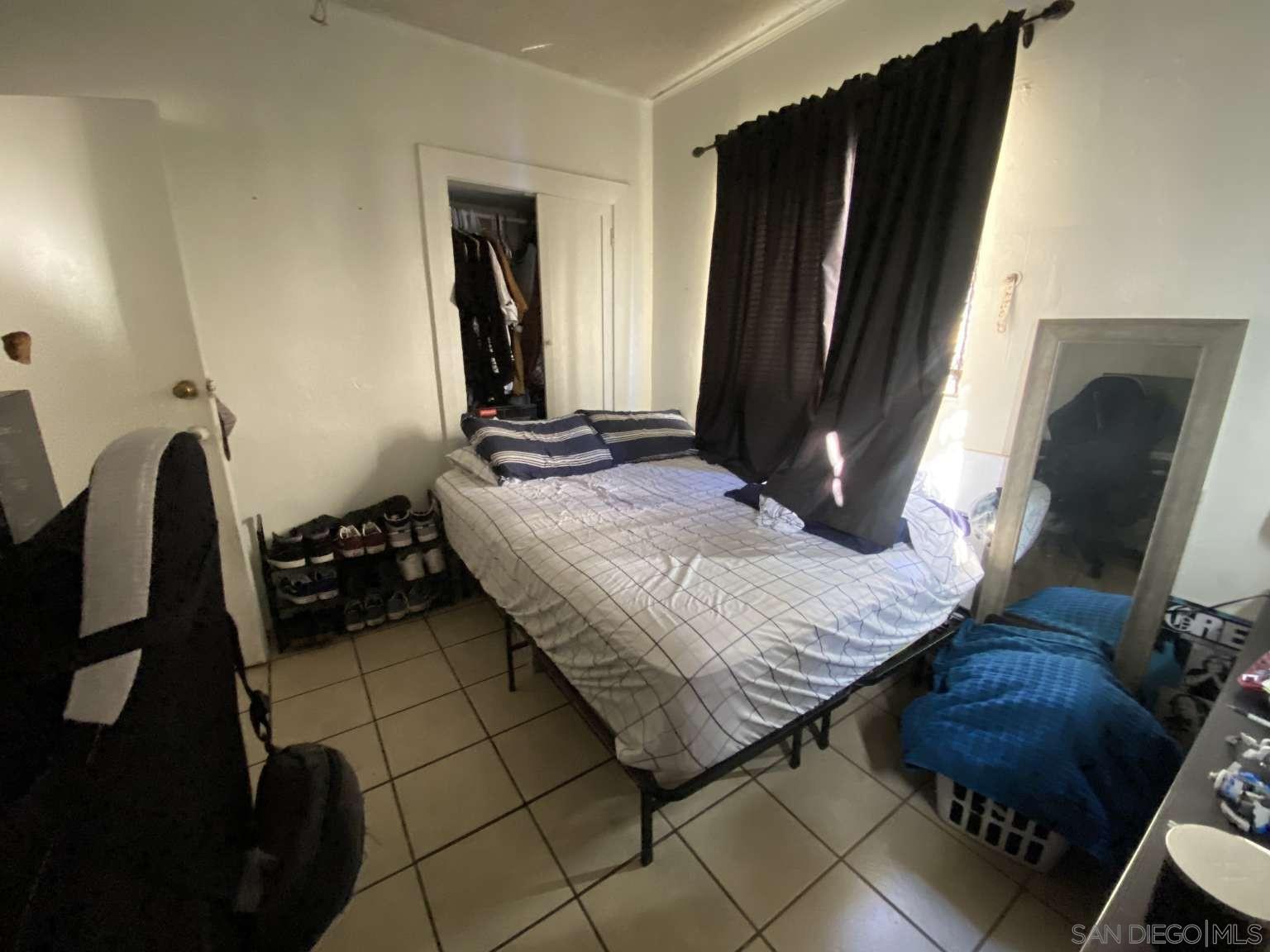 Detail Gallery Image 9 of 26 For 1202 E 76th St, Los Angeles,  CA 90001 - – Beds | – Baths