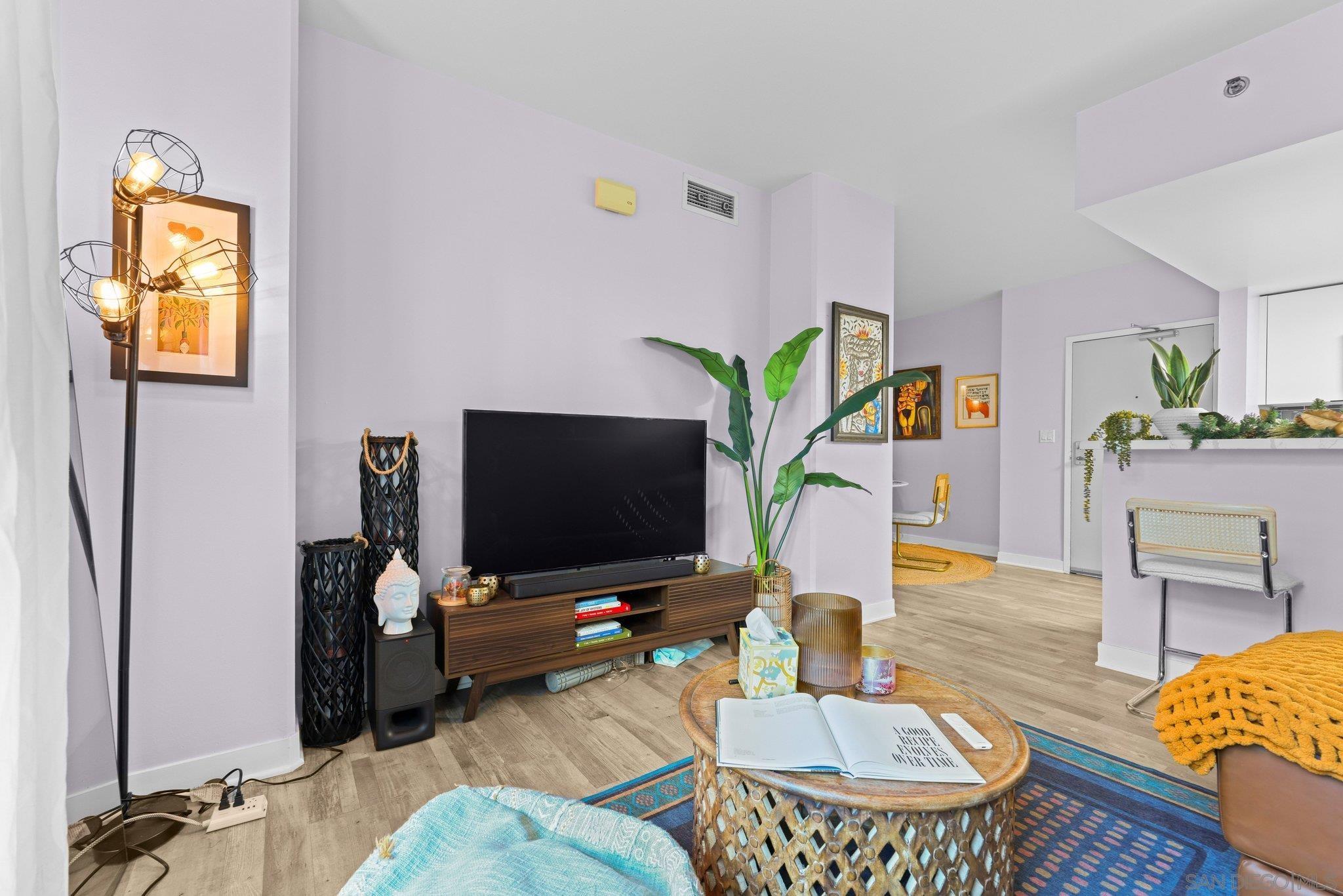 Detail Gallery Image 15 of 53 For 425 W Beech St  #433,  San Diego,  CA 92101 - 2 Beds | 1 Baths