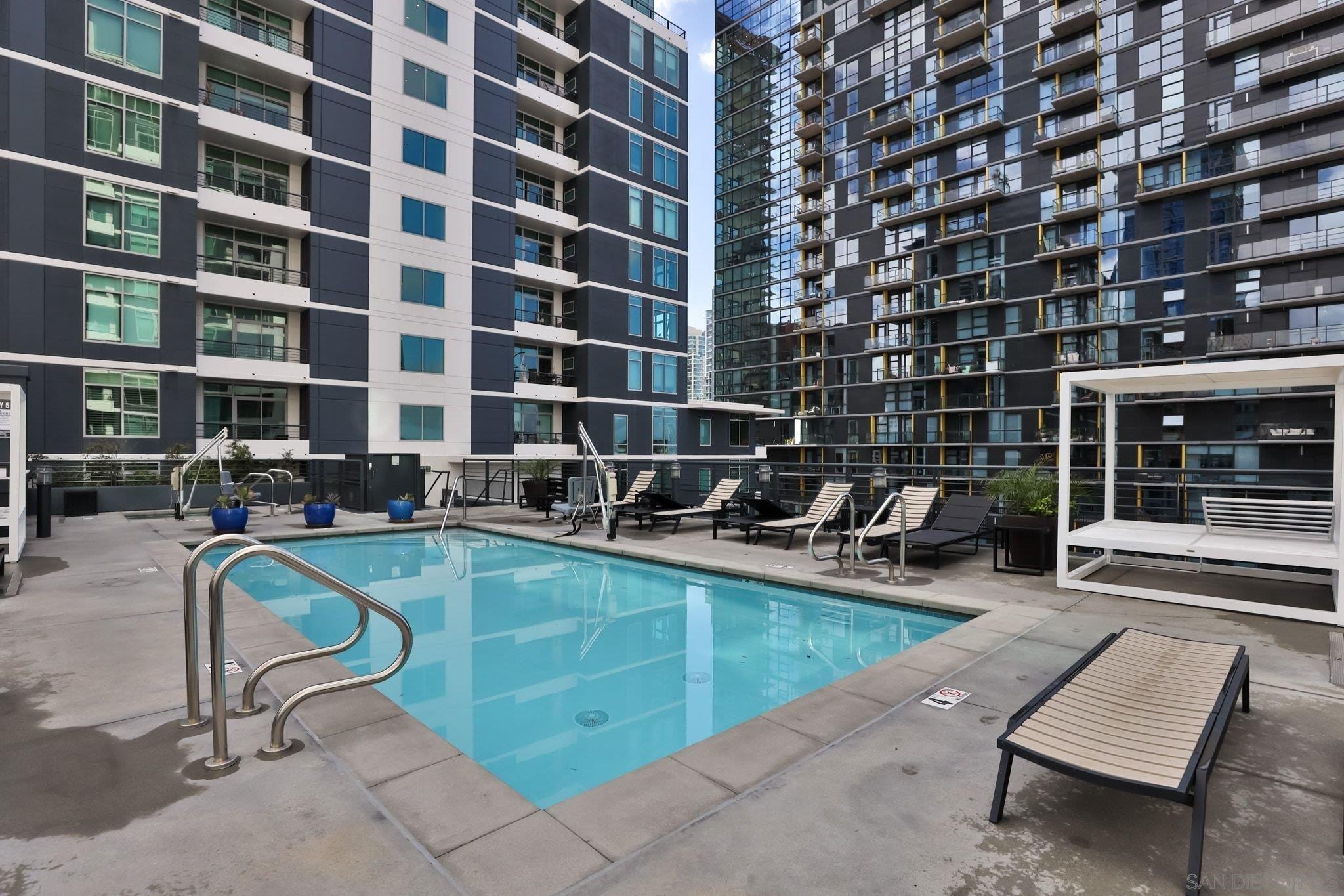 Detail Gallery Image 39 of 53 For 425 W Beech St  #433,  San Diego,  CA 92101 - 2 Beds | 1 Baths