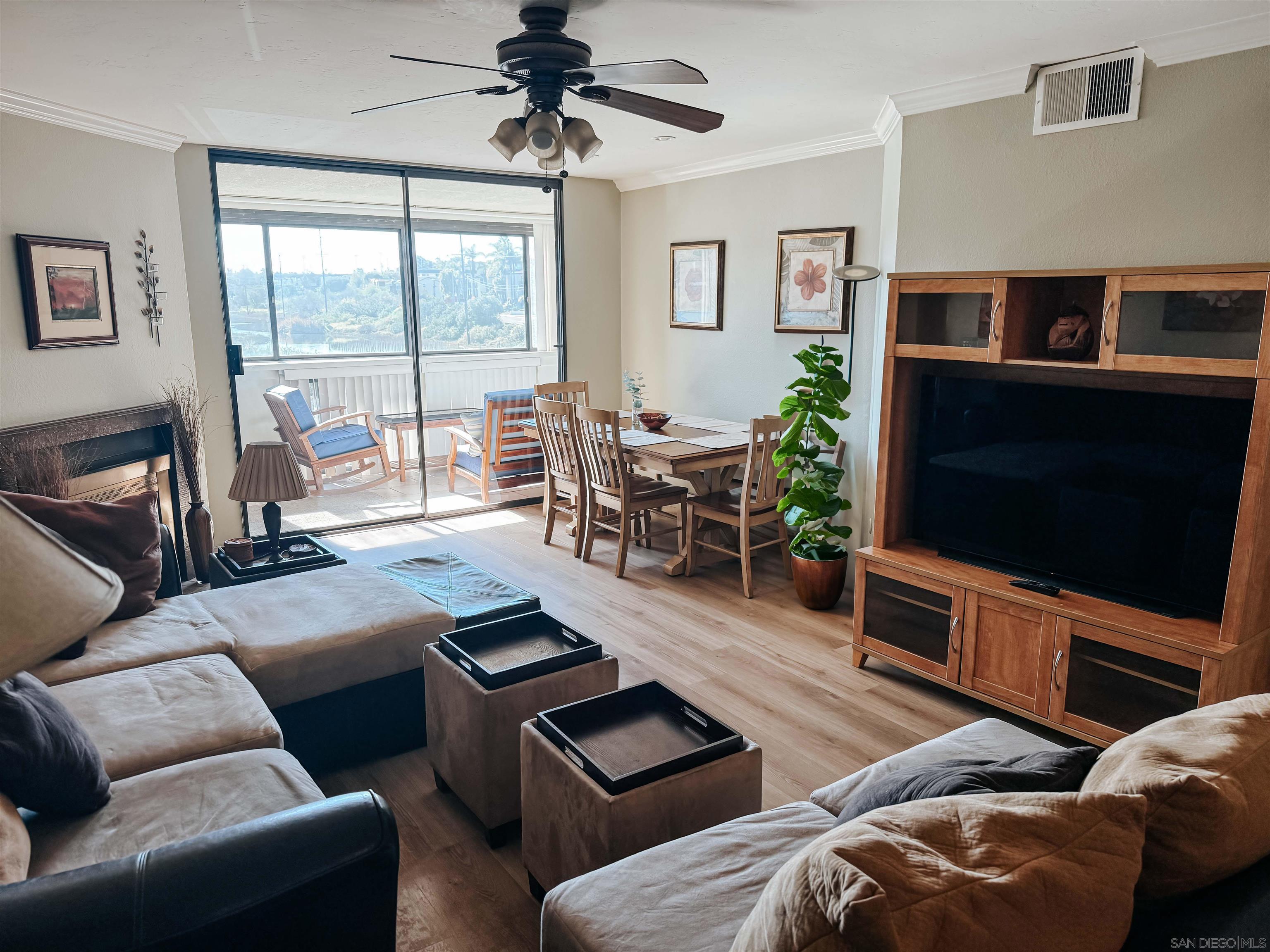 Front Image Thumbnail for SD260002663