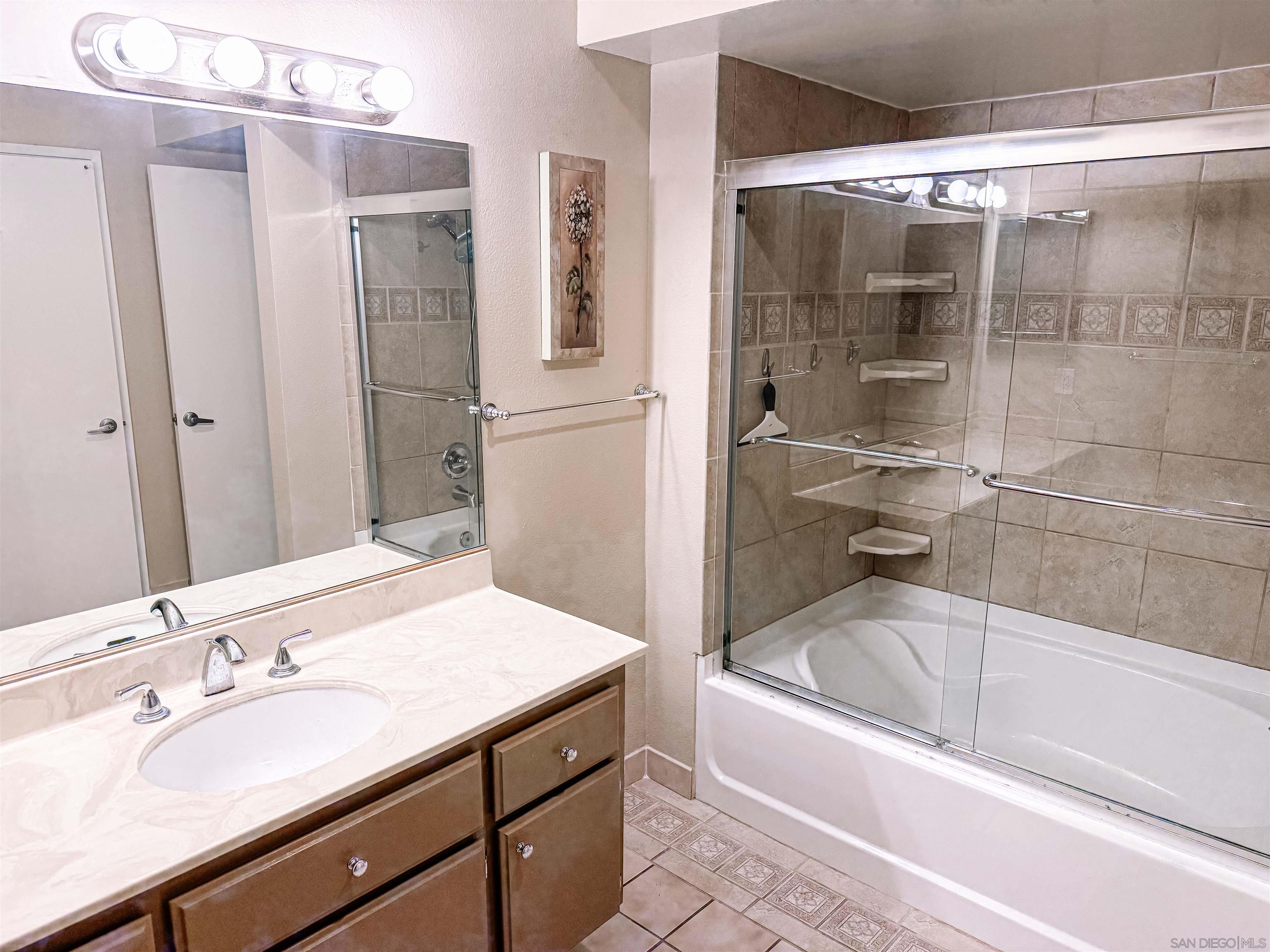 Detail Gallery Image 11 of 21 For 3098  Rue Dorleans  210, San Diego,  CA 92110 - 1 Beds | 1 Baths