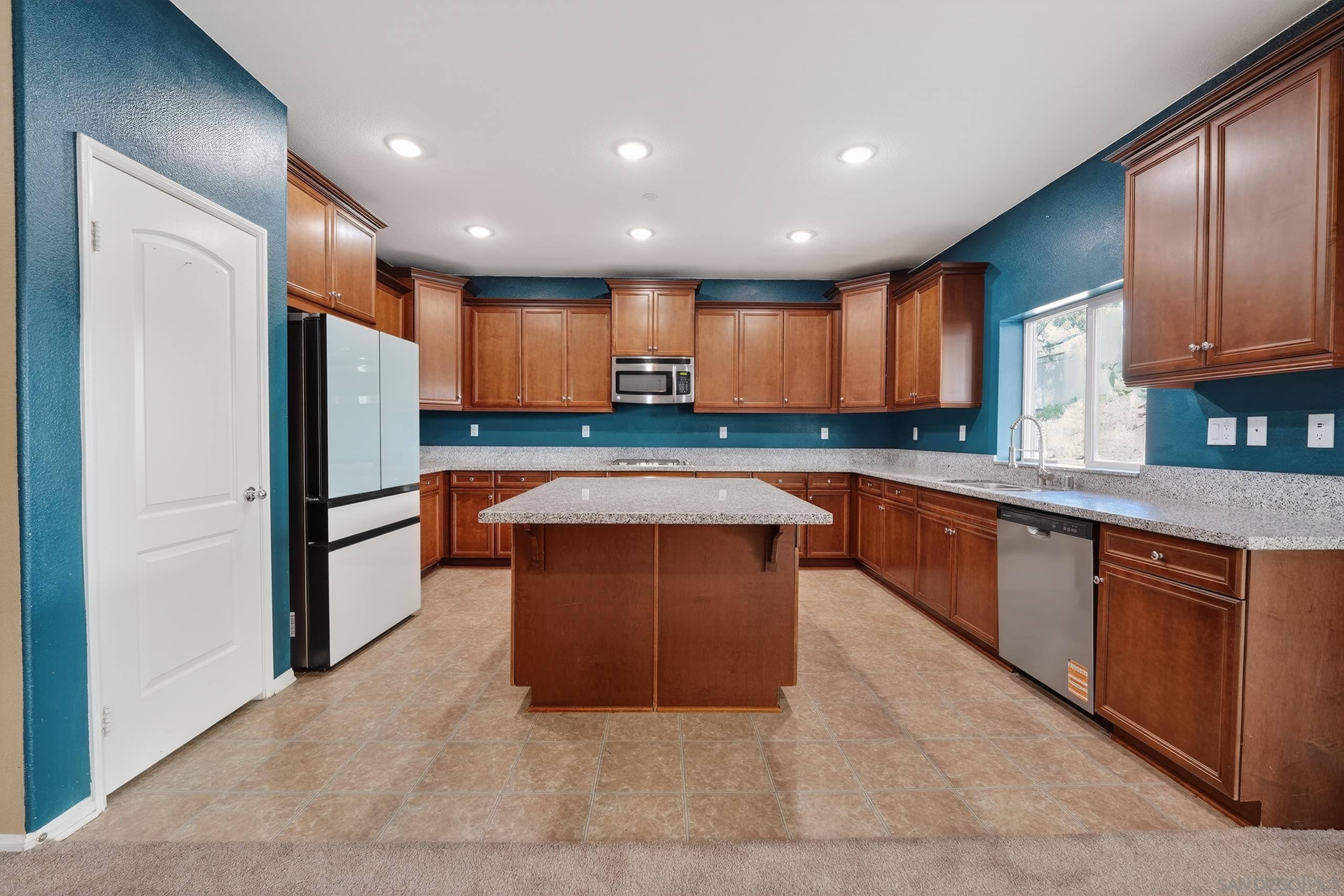 Detail Gallery Image 11 of 30 For 28324  Tupelo Rd, Menifee,  CA 92584 - 5 Beds | 4 Baths