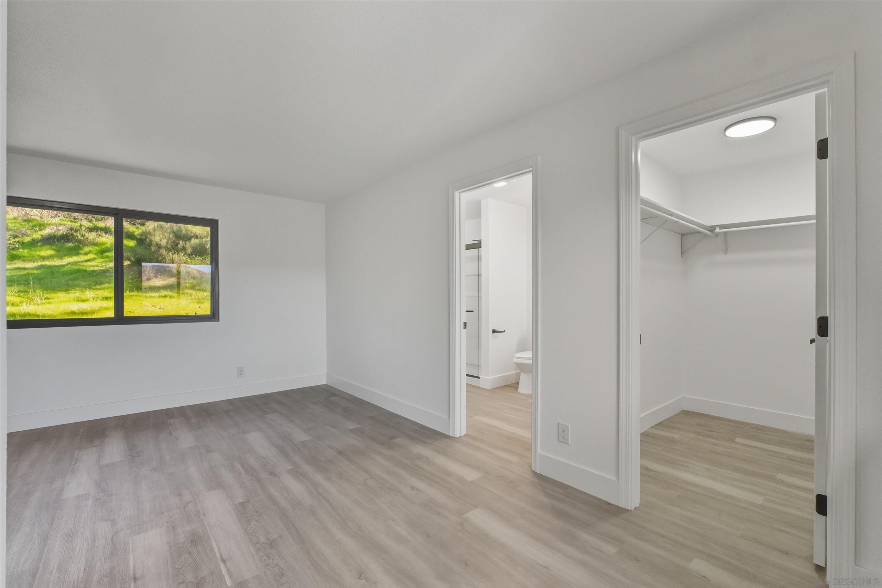 Detail Gallery Image 11 of 25 For 11618  Johnson Lake Road, Lakeside,  CA 92040 - 4 Beds | 3 Baths