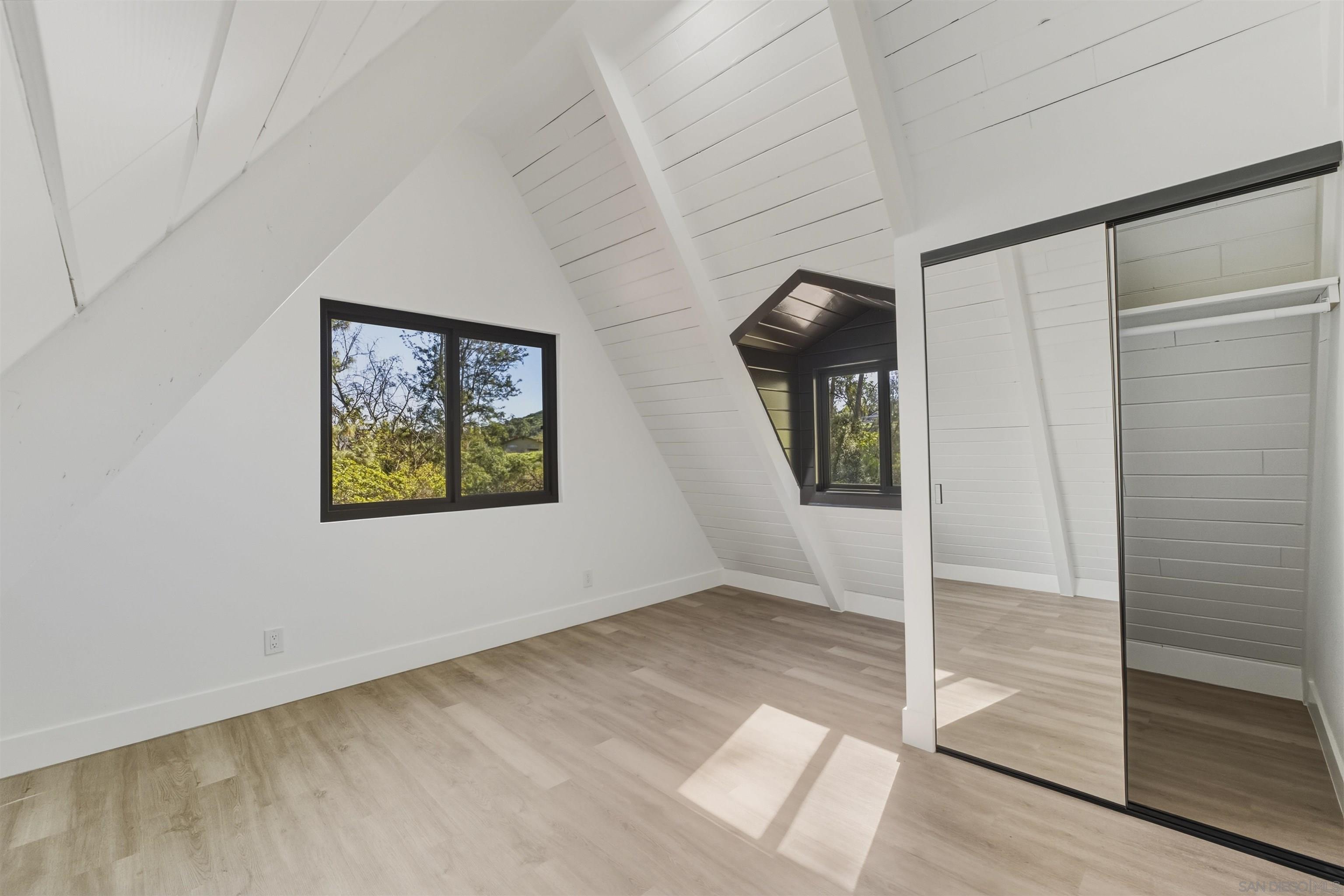 Detail Gallery Image 16 of 25 For 11618  Johnson Lake Road, Lakeside,  CA 92040 - 4 Beds | 3 Baths