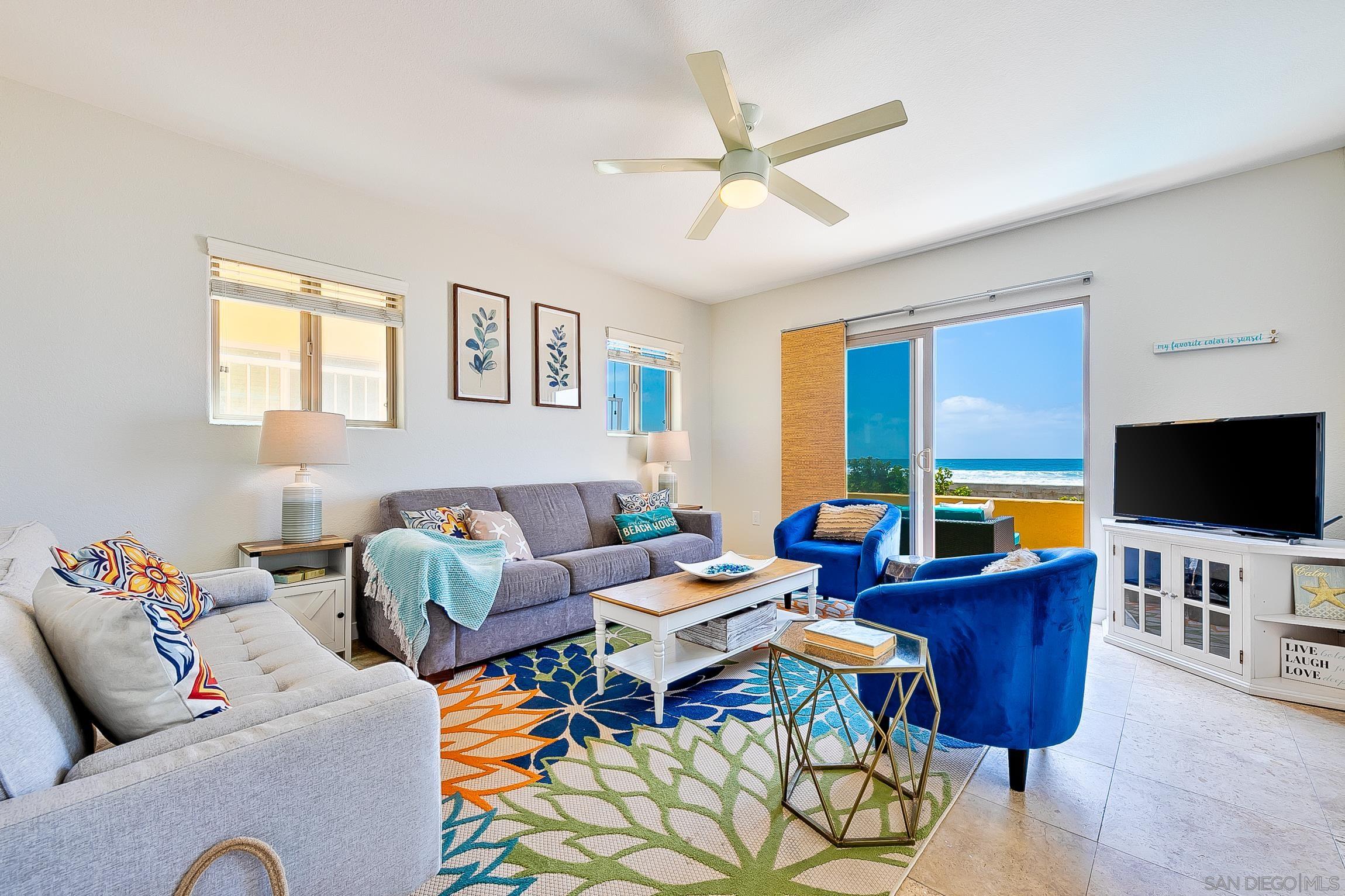 Detail Gallery Image 12 of 52 For 3537  Ocean Front Walk, San Diego,  CA 92109 - 3 Beds | 2/1 Baths