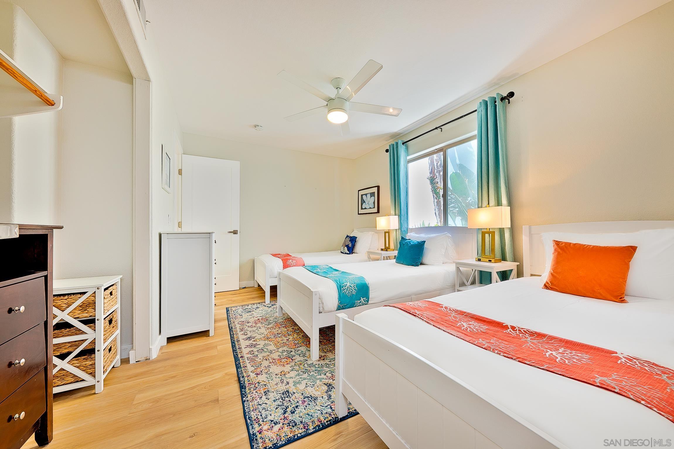 Detail Gallery Image 44 of 52 For 3537  Ocean Front Walk, San Diego,  CA 92109 - 3 Beds | 2/1 Baths