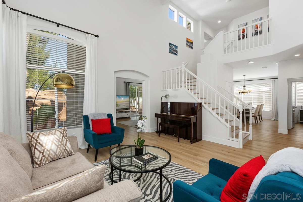 Detail Gallery Image 9 of 52 For 4208  Baroque Terrace, Oceanside,  CA 92057 - 4 Beds | 3 Baths