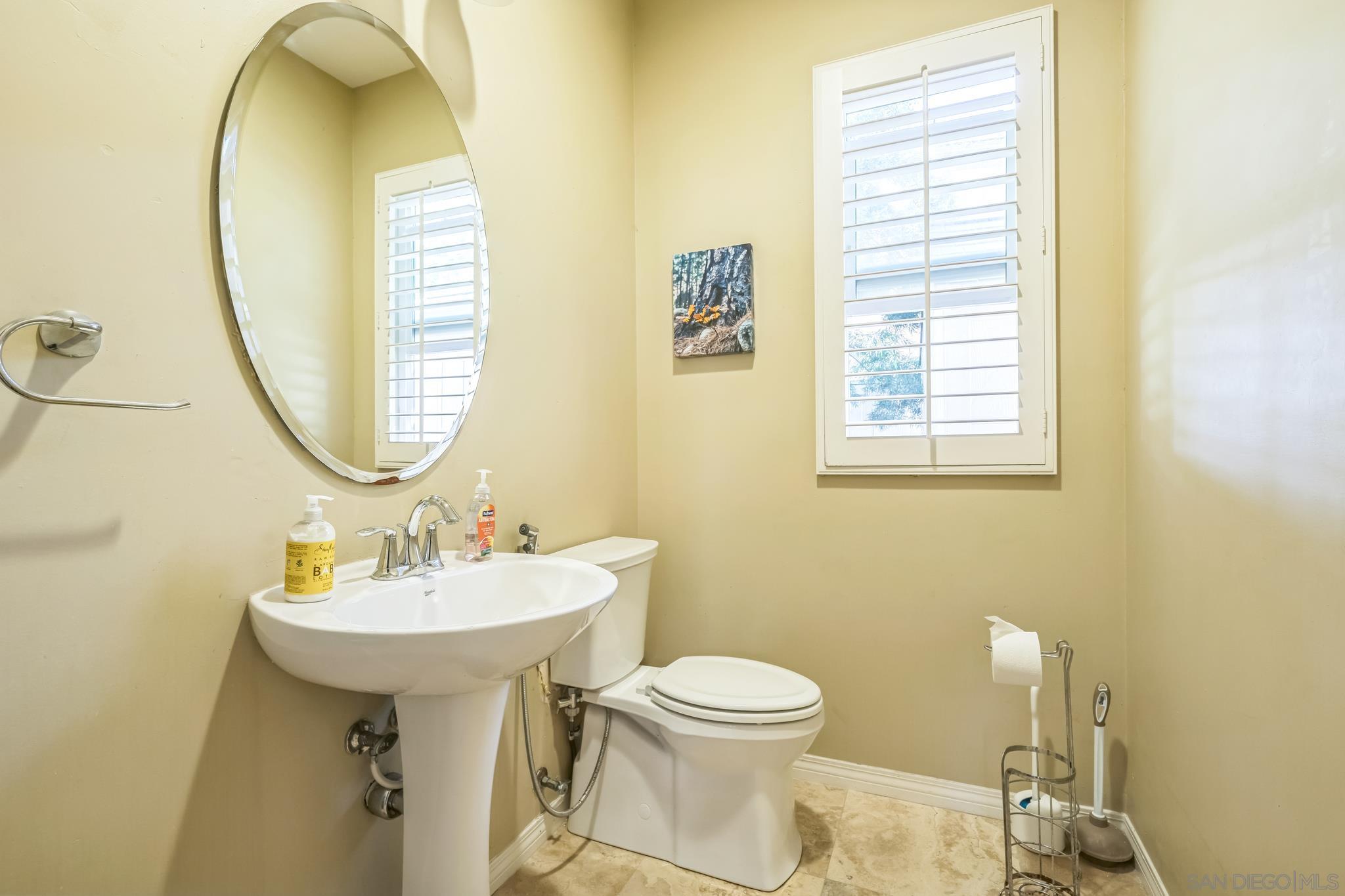 Detail Gallery Image 19 of 27 For 3152  Beven Dr, Escondido,  CA 92027 - 5 Beds | 4/1 Baths