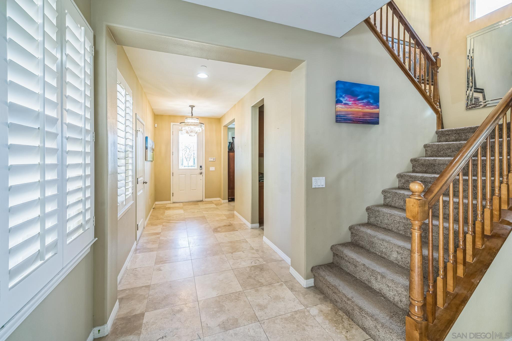 Detail Gallery Image 5 of 27 For 3152  Beven Dr, Escondido,  CA 92027 - 5 Beds | 4/1 Baths